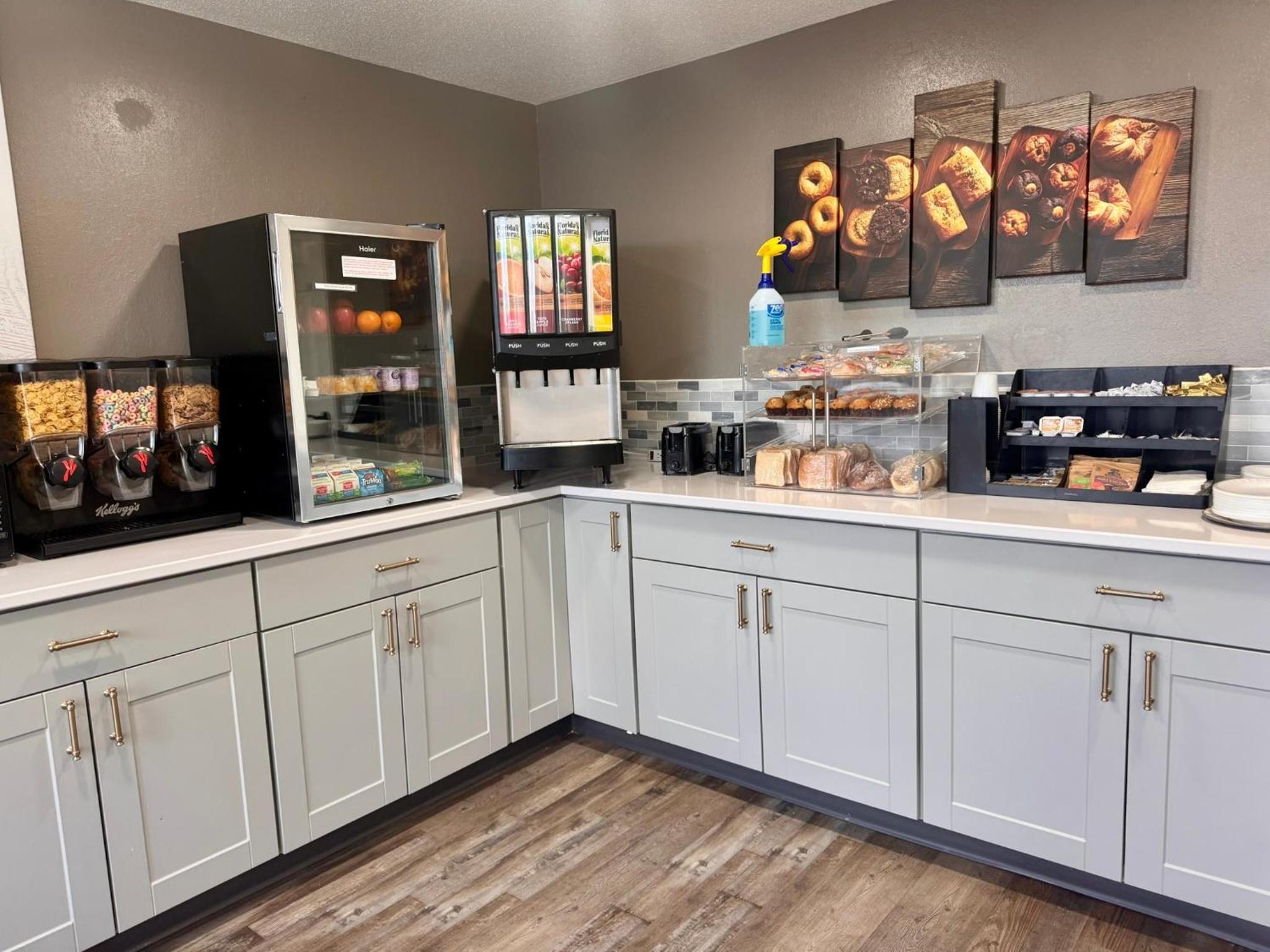 Super 8 by Wyndham Great Falls City Center