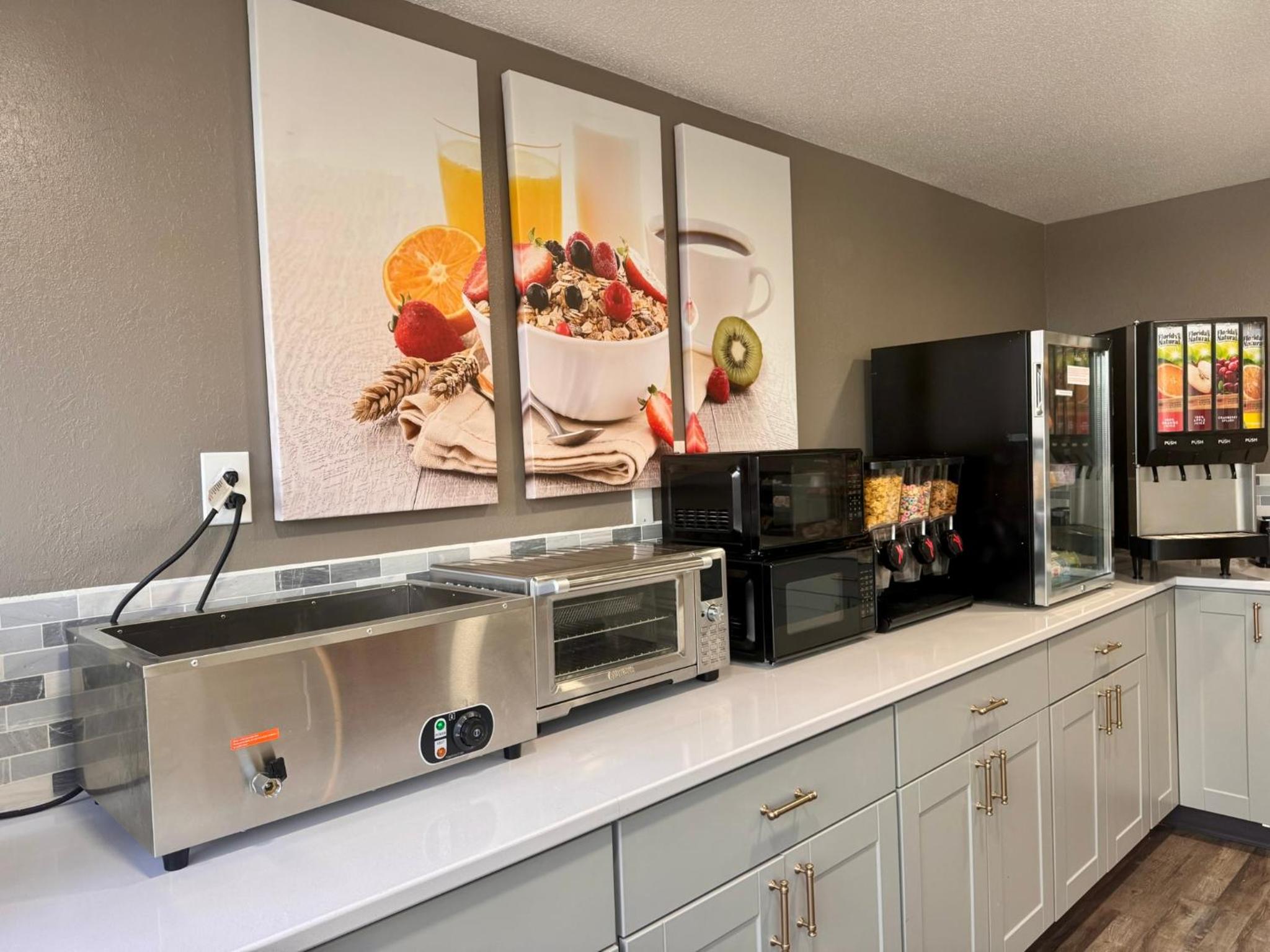 Super 8 by Wyndham Great Falls City Center