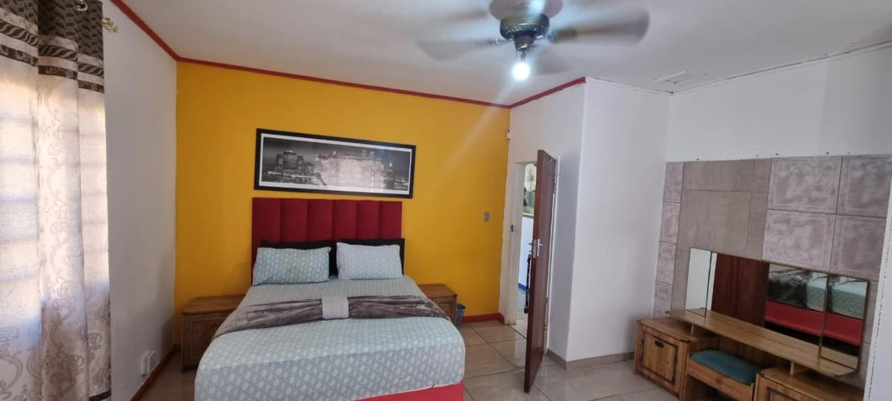 Neo & Ruks rooms parow 2