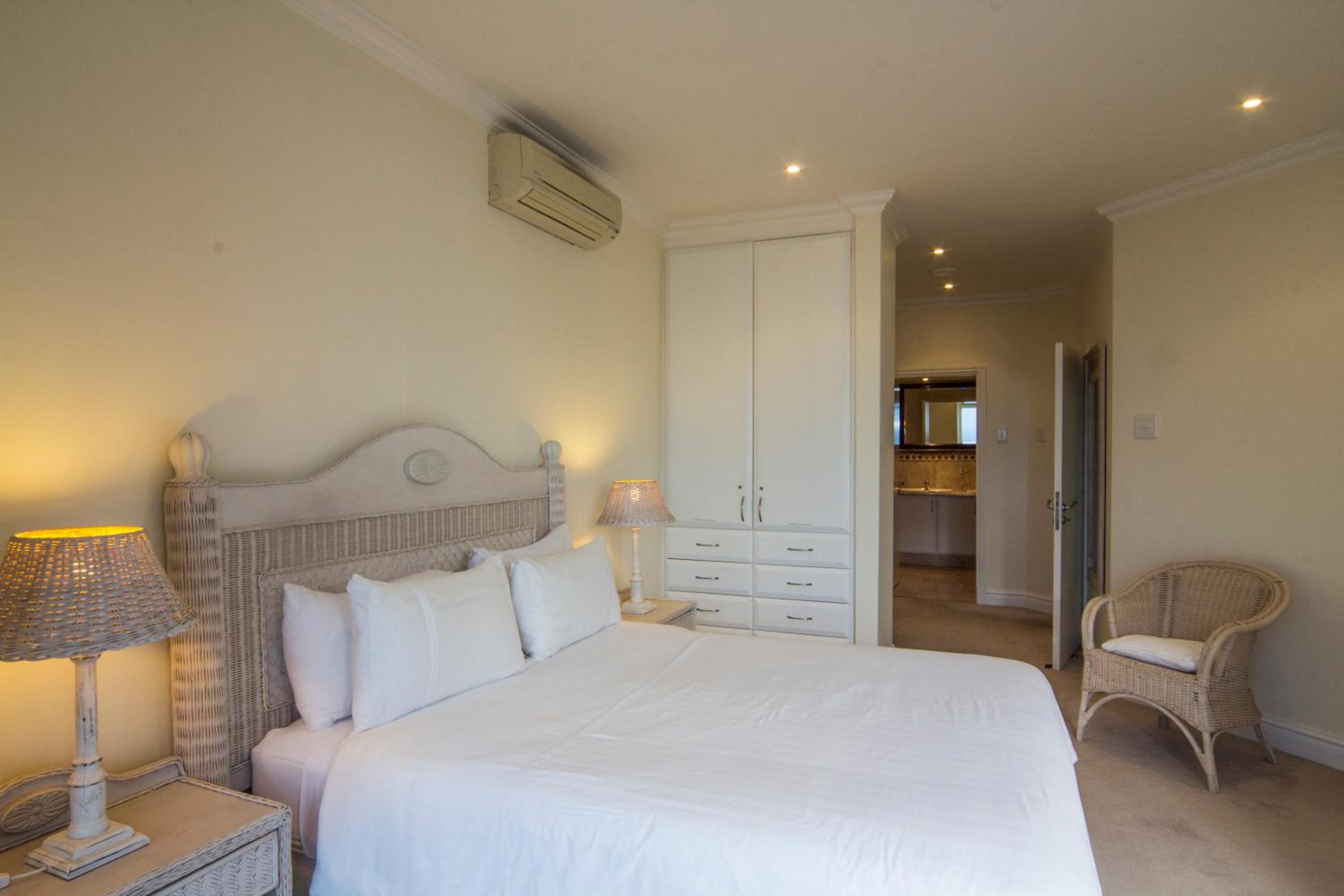203 Oyster Quays - by Stay in Umhlanga