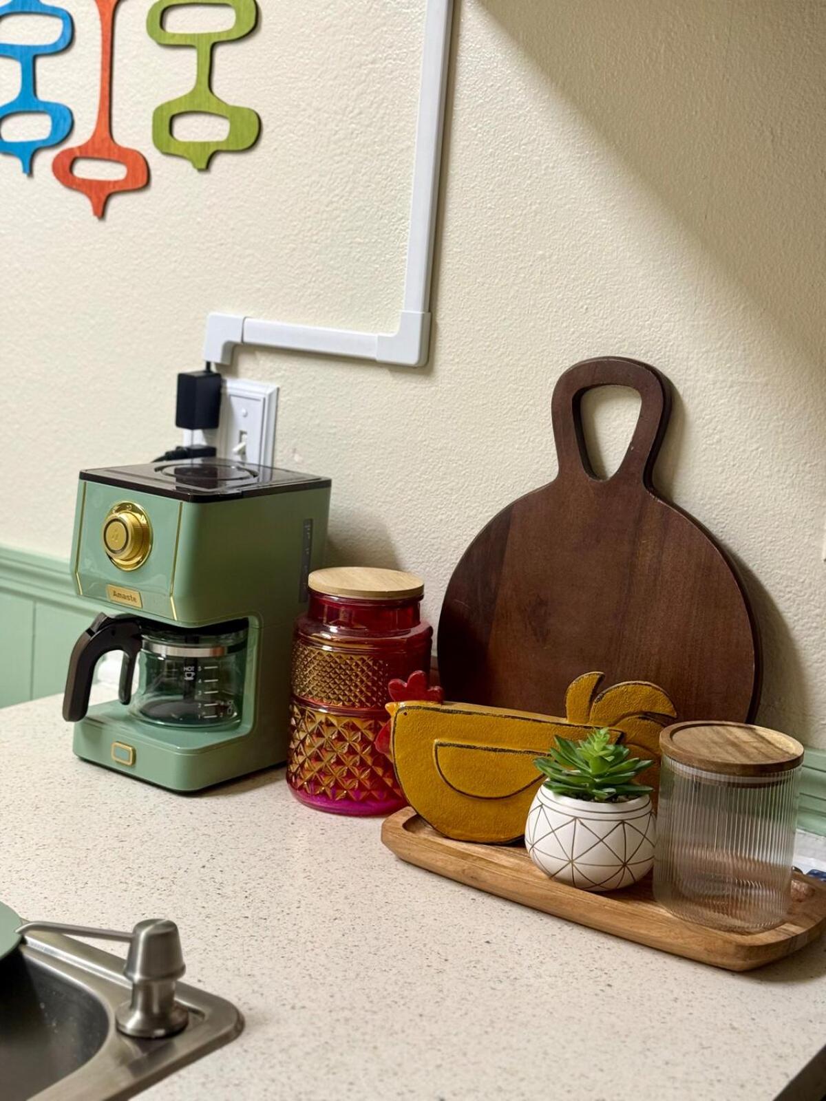 Mid-Century Desert Getaway