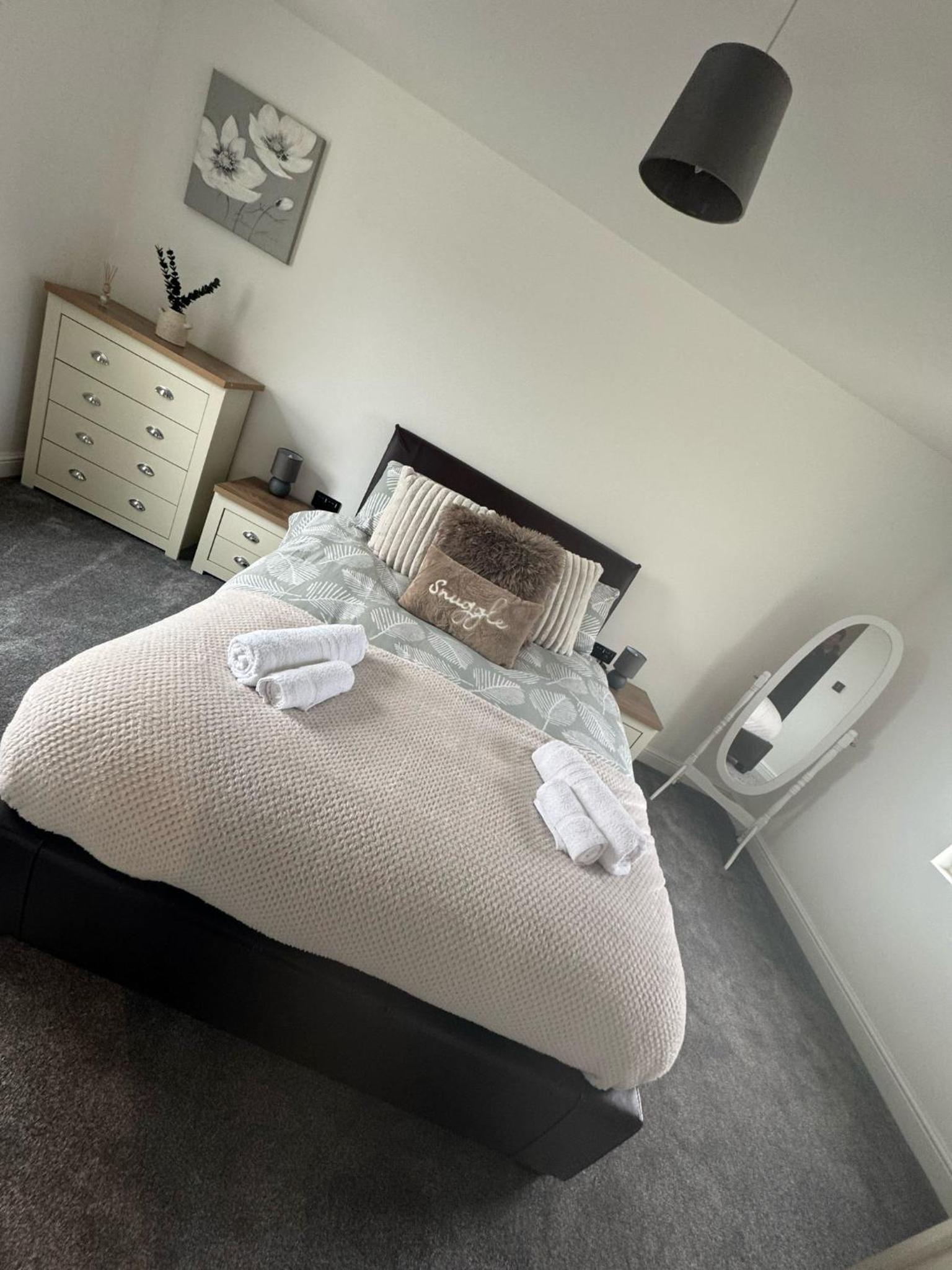 3 Bed house near Tenby with Hot Tub