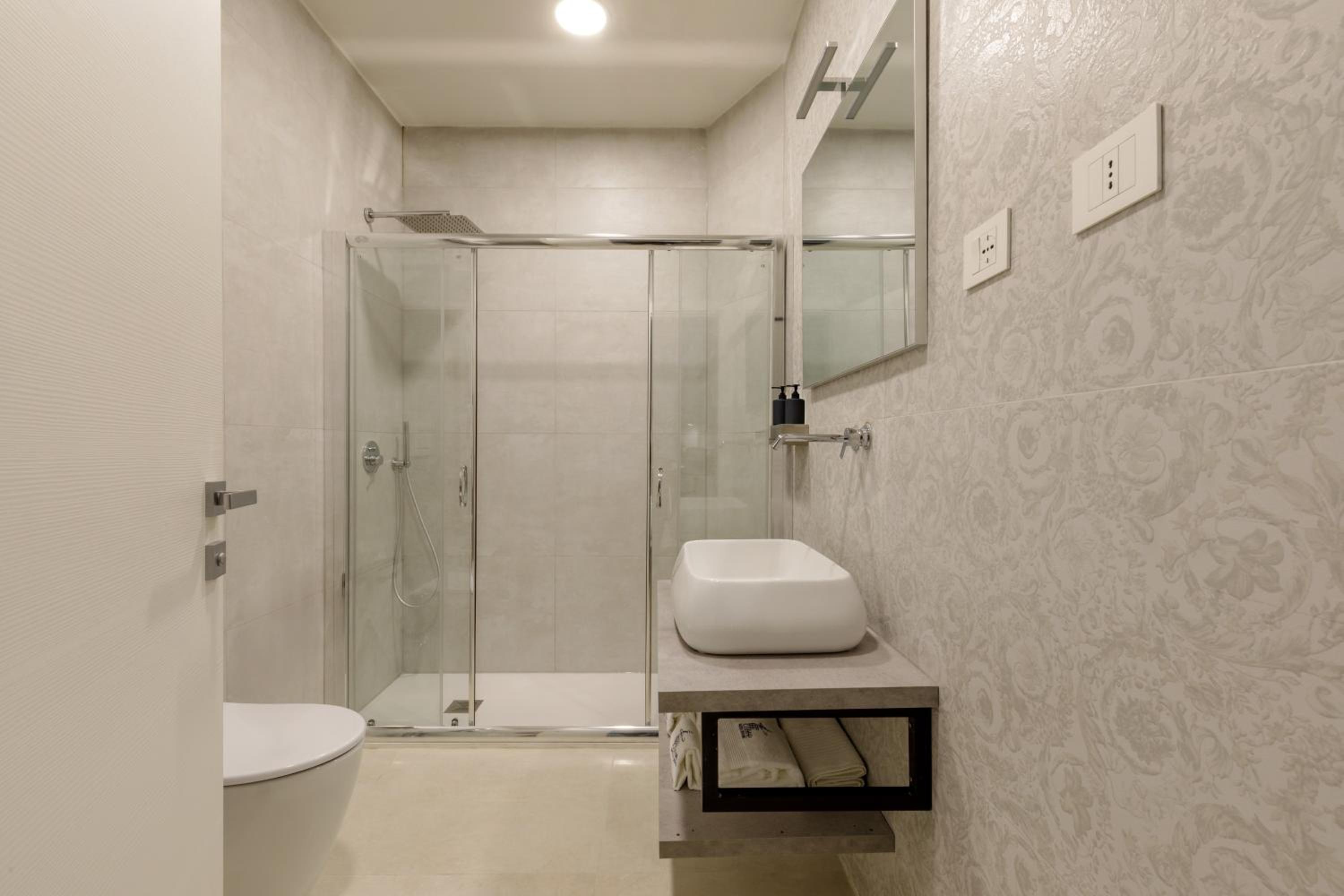 Cosmo Vatican Rooms
