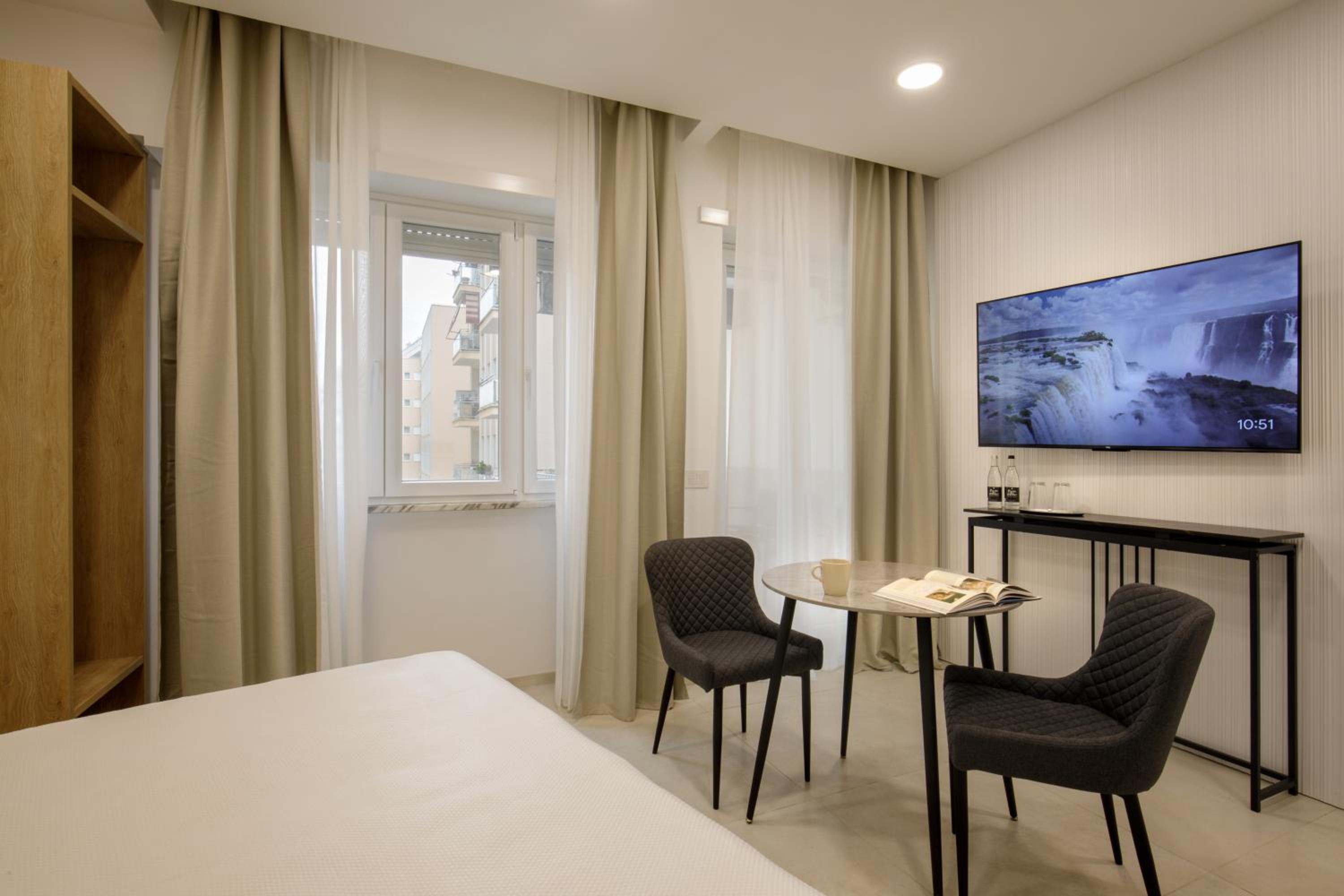 Cosmo Vatican Rooms