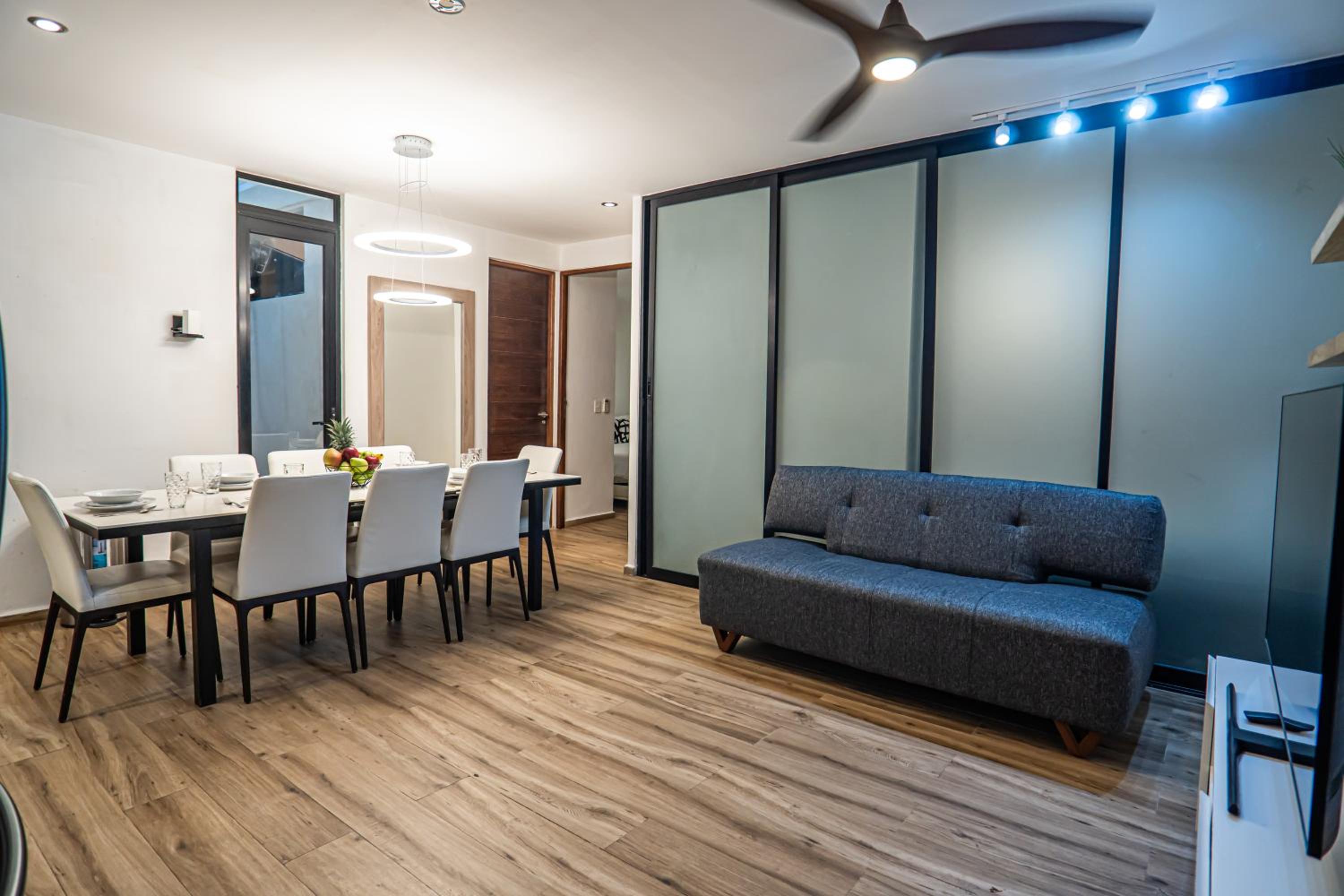 Two-Condos House in Great location with Rooftop and Pool and BBQ