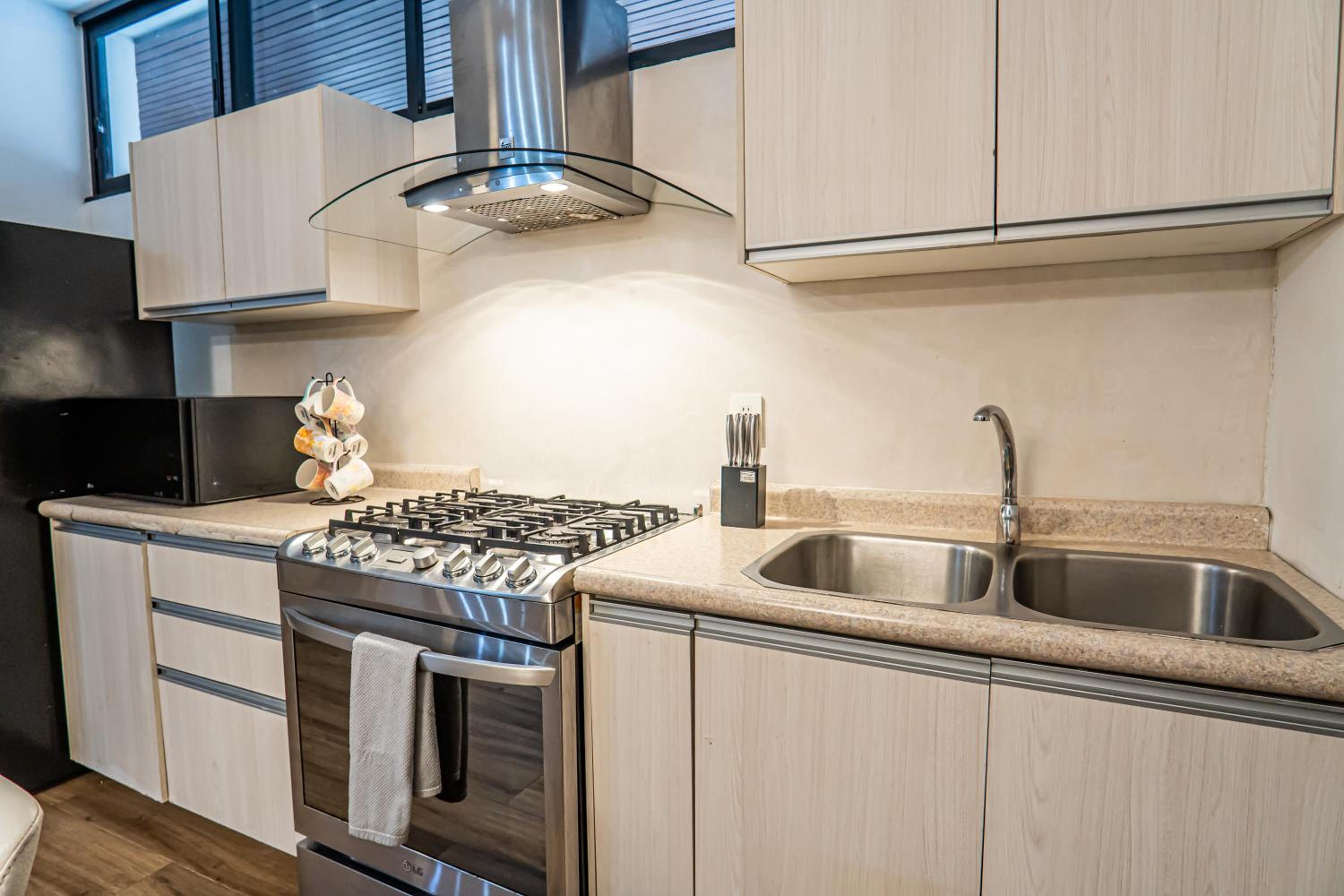 Two-Condos House in Great location with Rooftop and Pool and BBQ