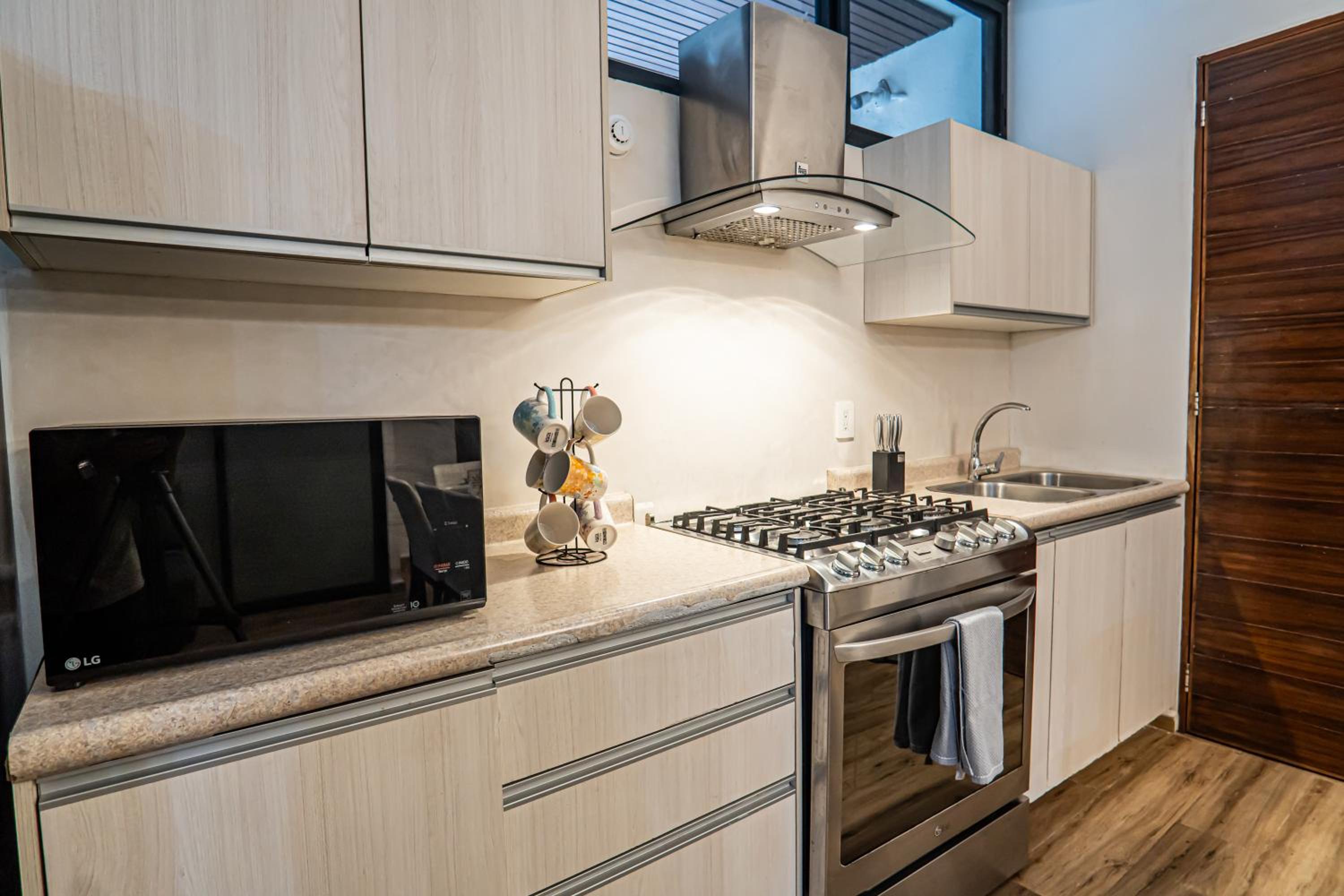 Two-Condos House in Great location with Rooftop and Pool and BBQ