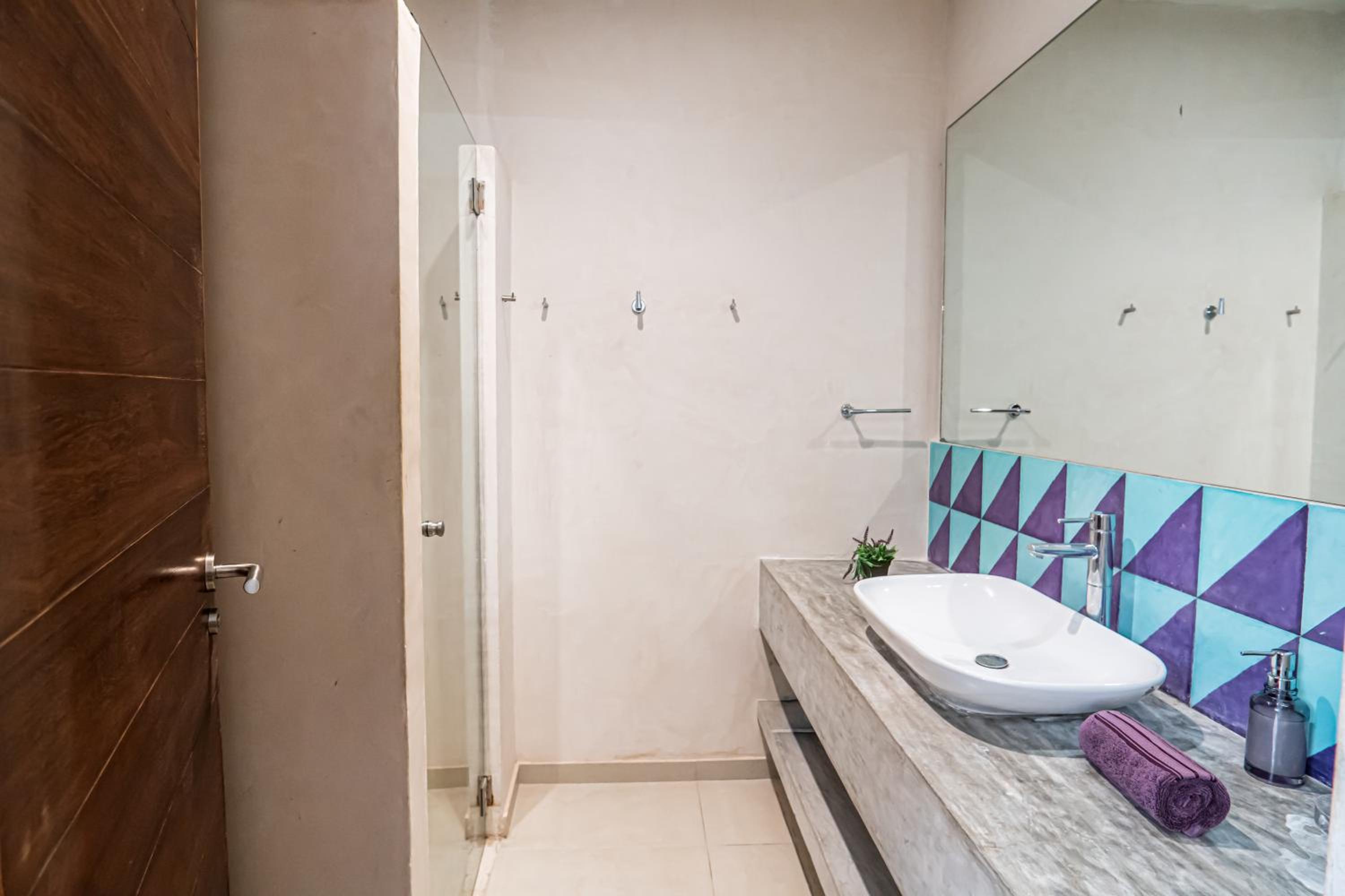 Two-Condos House in Great location with Rooftop and Pool and BBQ