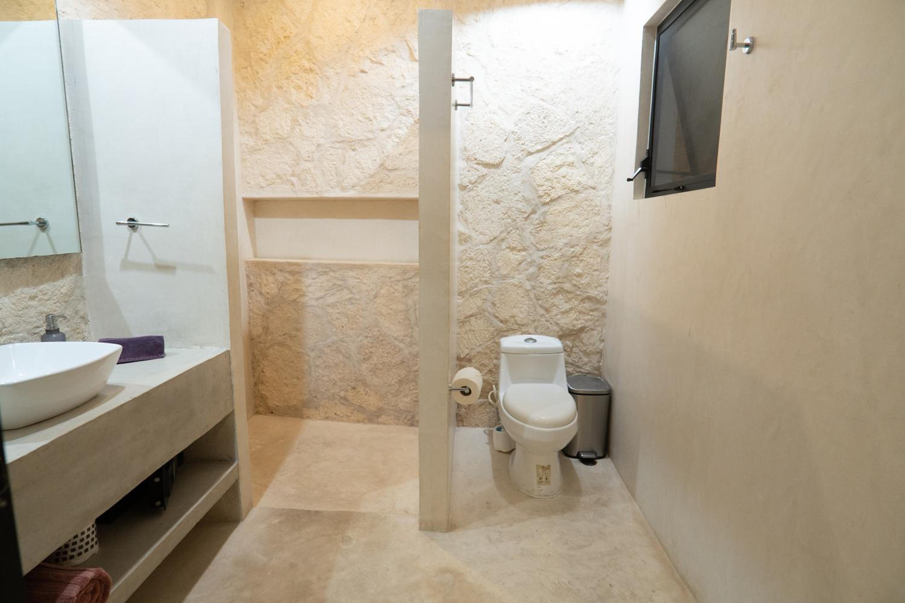Two-Condos House in Great location with Rooftop and Pool and BBQ