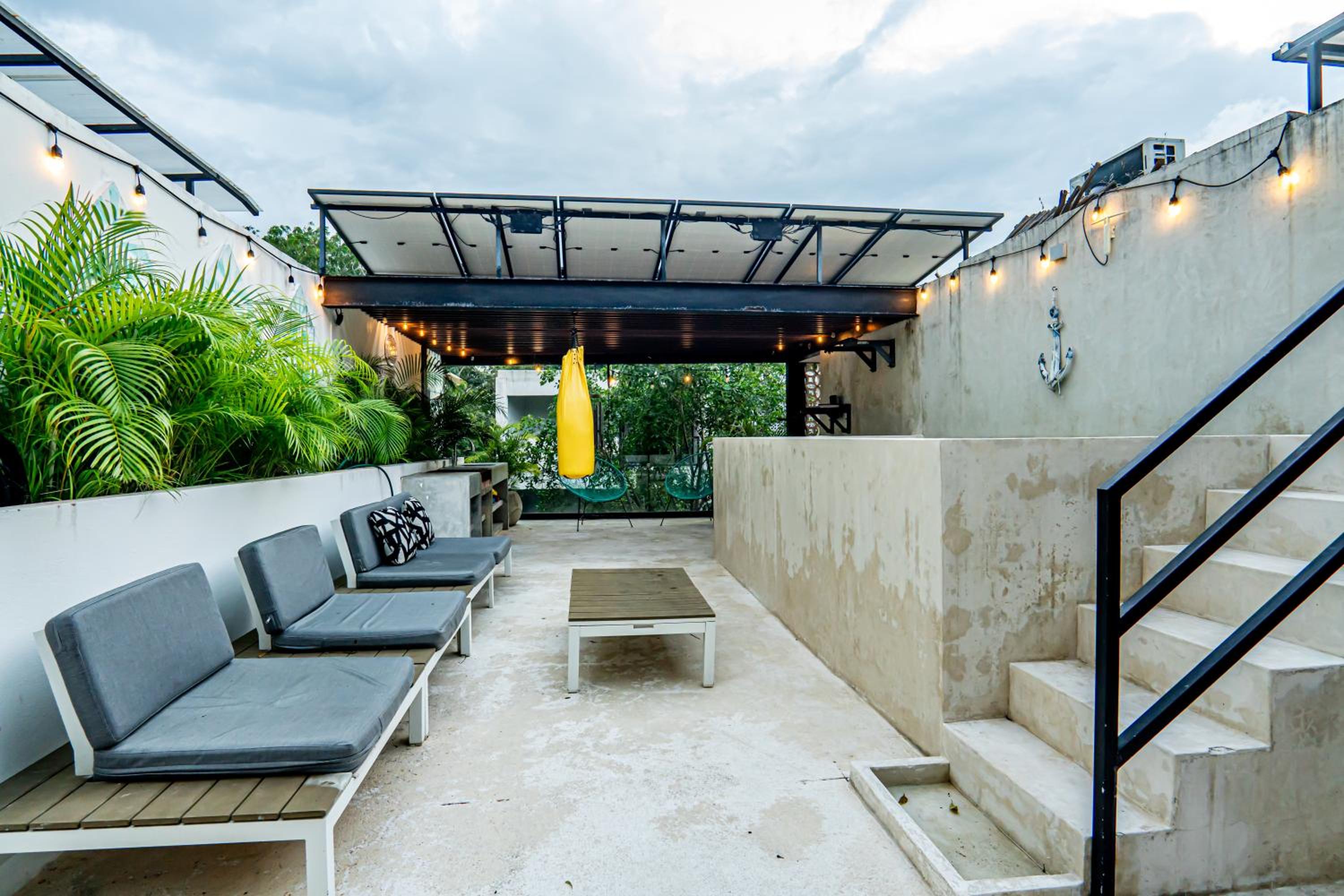 Two-Condos House in Great location with Rooftop and Pool and BBQ
