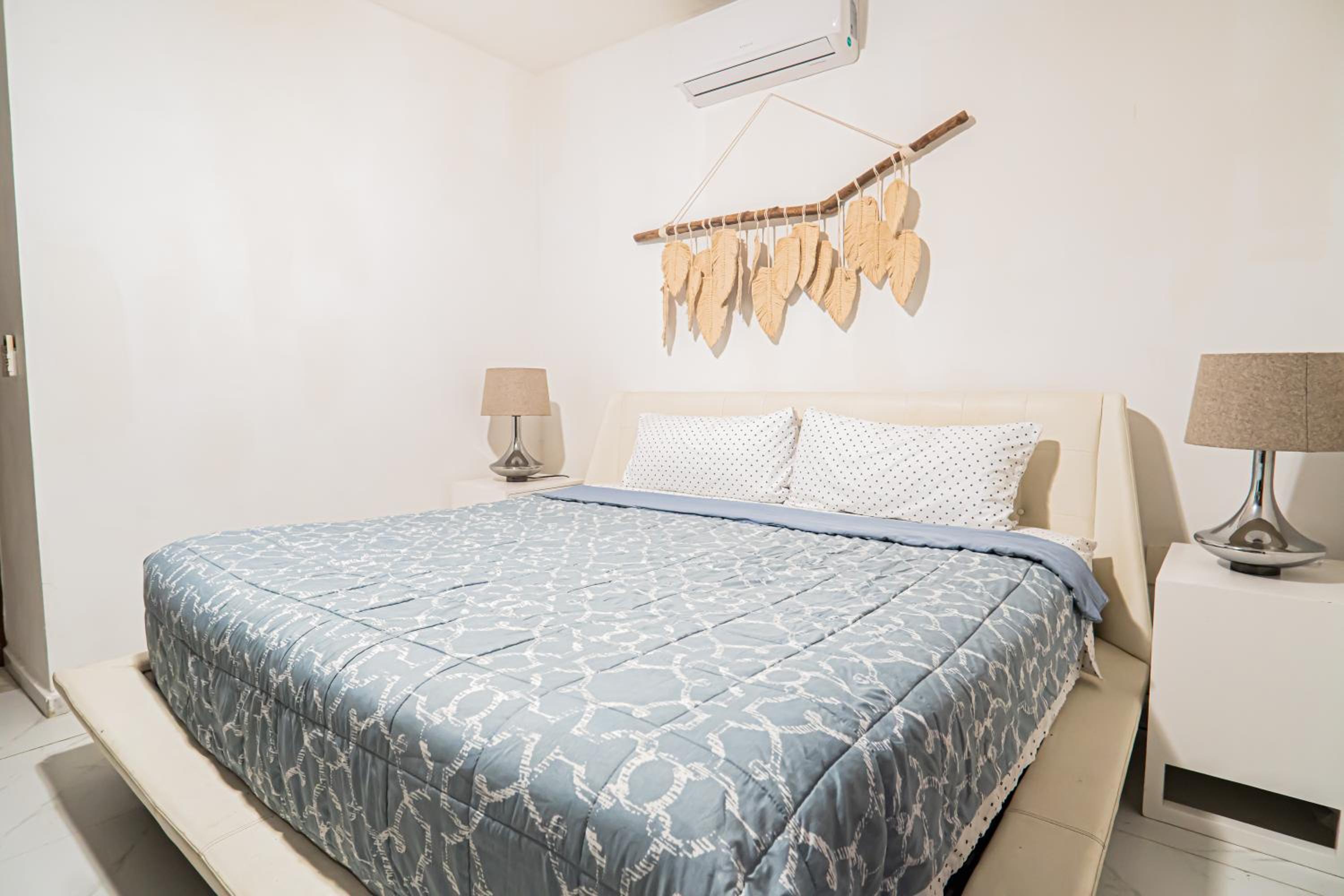 Two-Condos House in Great location with Rooftop and Pool and BBQ