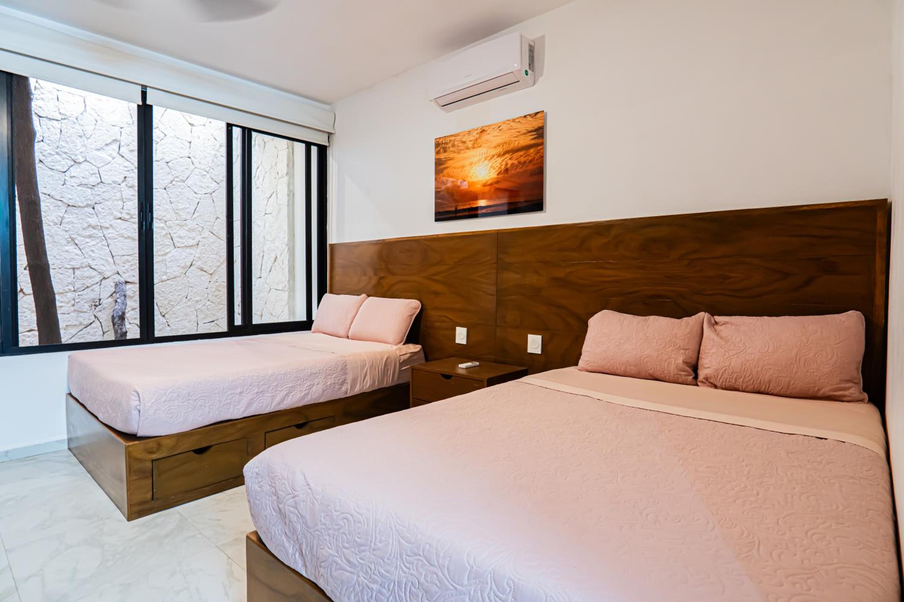 Two-Condos House in Great location with Rooftop and Pool and BBQ