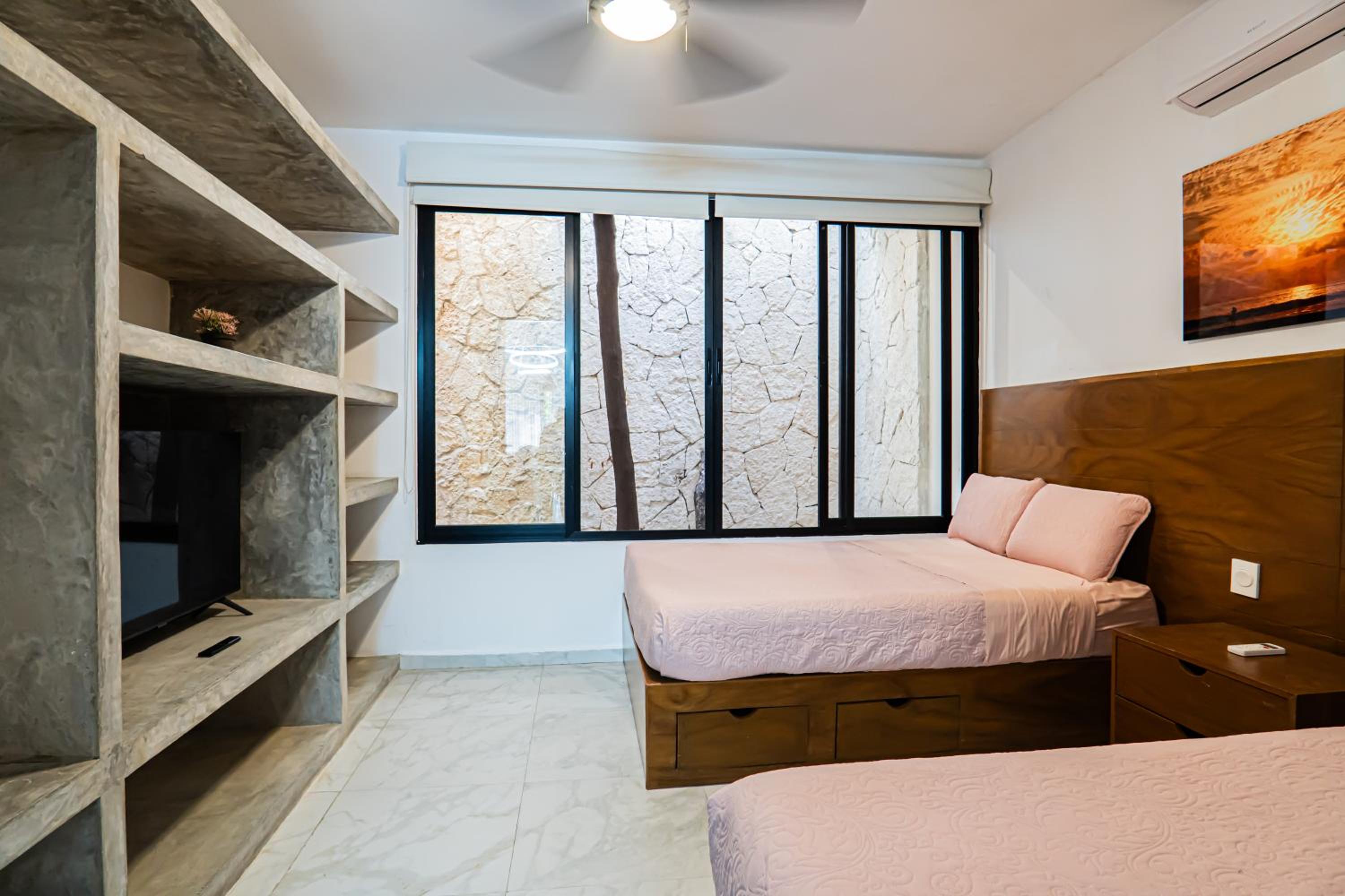 Two-Condos House in Great location with Rooftop and Pool and BBQ