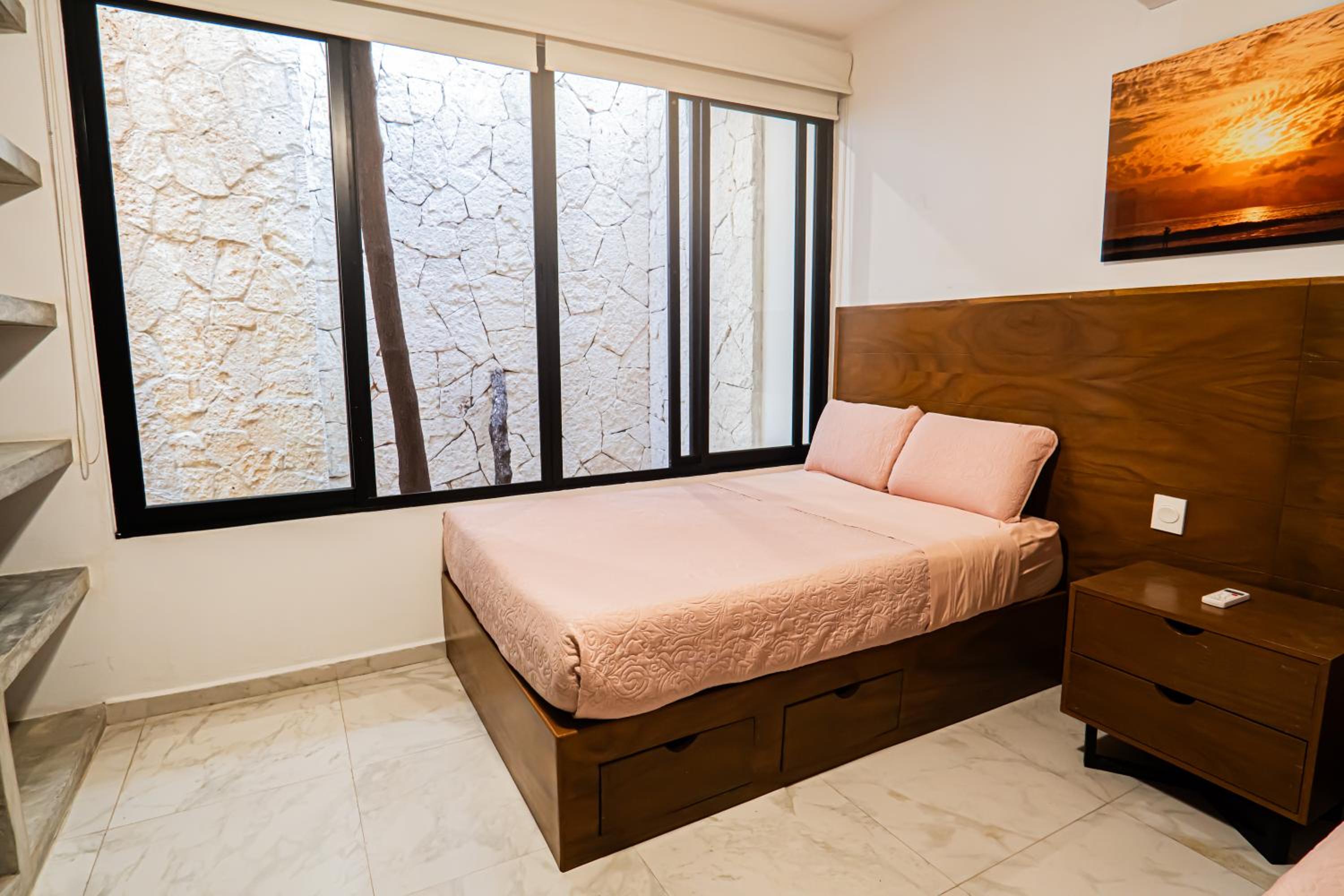 Two-Condos House in Great location with Rooftop and Pool and BBQ