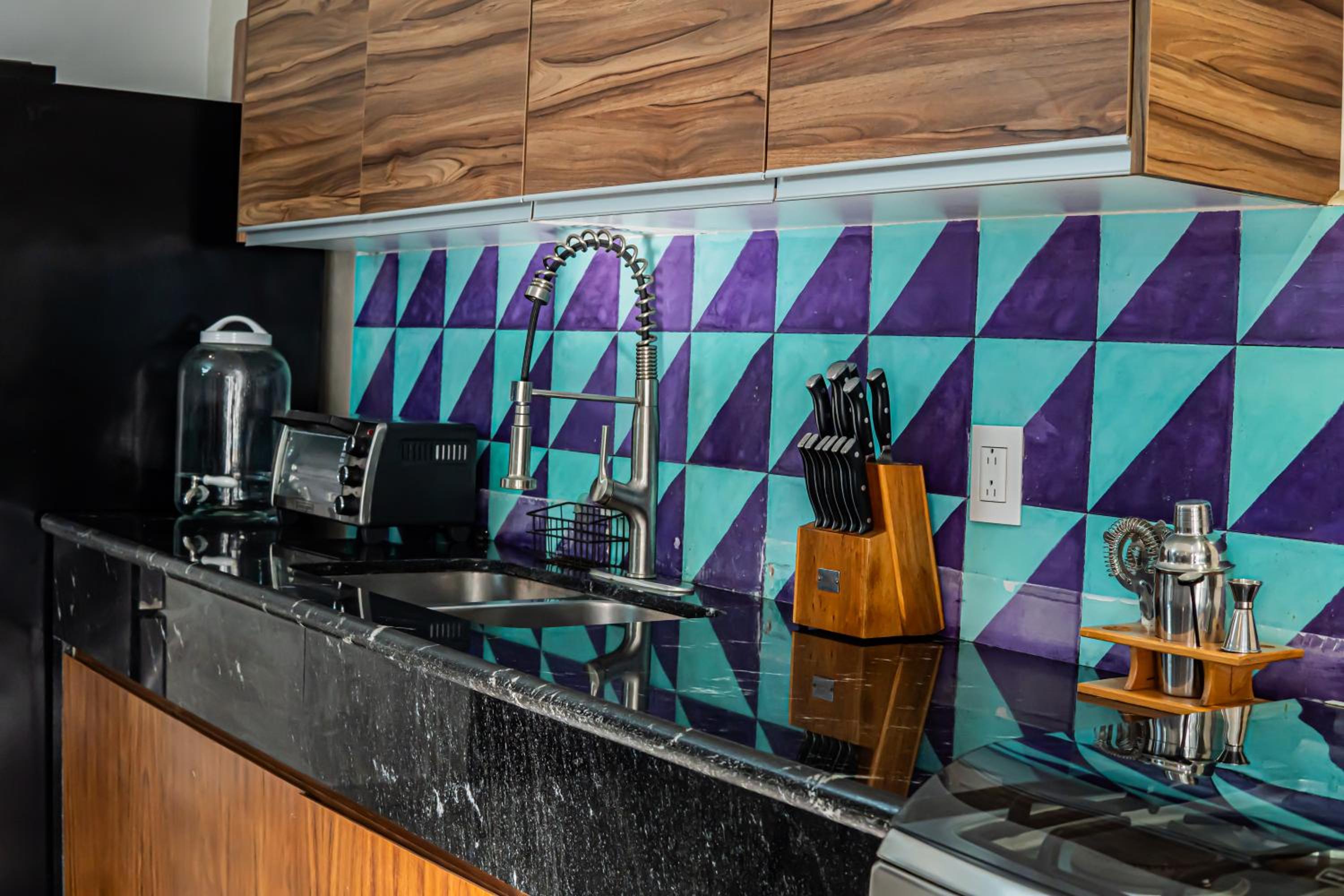 Two-Condos House in Great location with Rooftop and Pool and BBQ