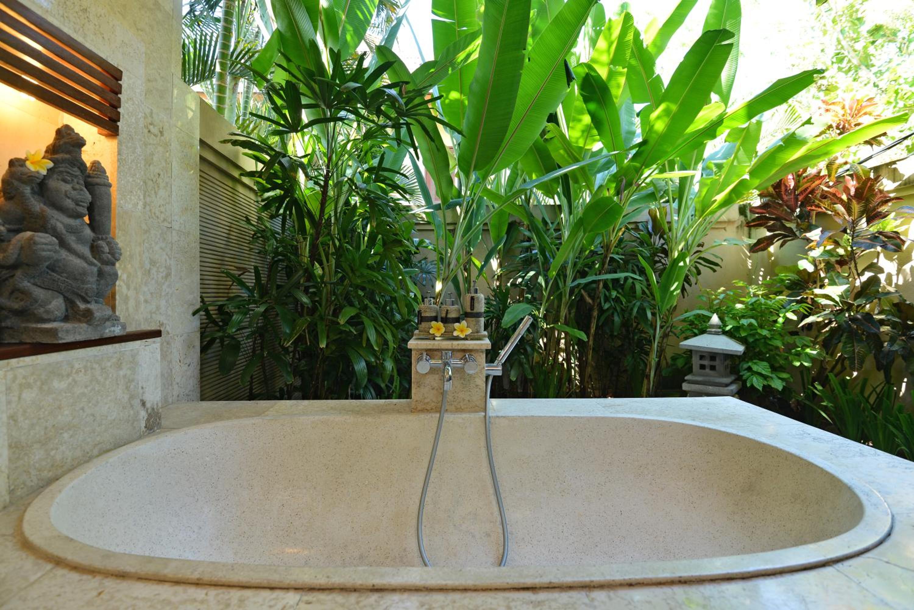 Villa Lidwina by Nagisa Bali