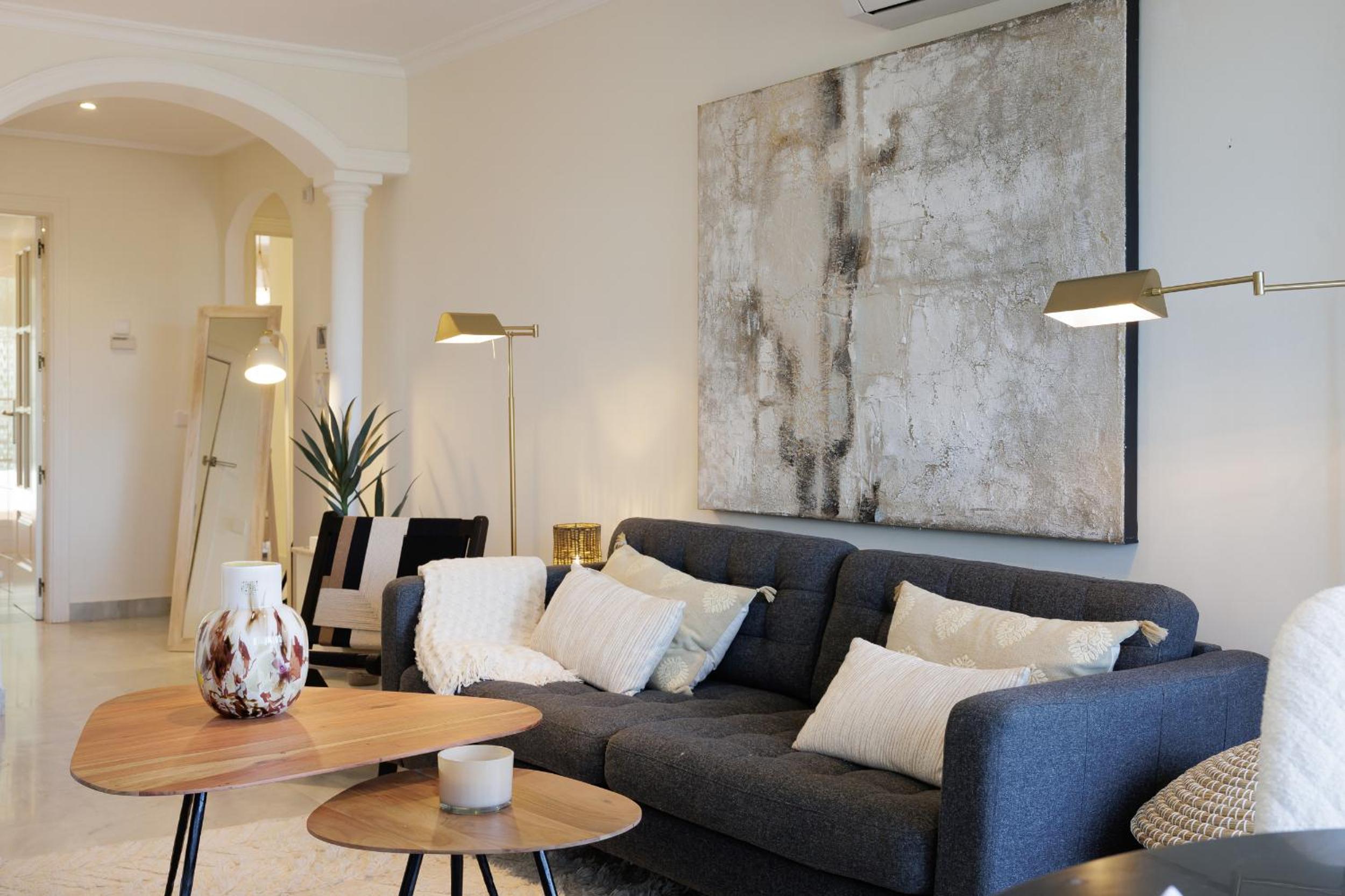 MARBELLA BANUS SUITES - Senorio de Aloha Mountain & Sea Views