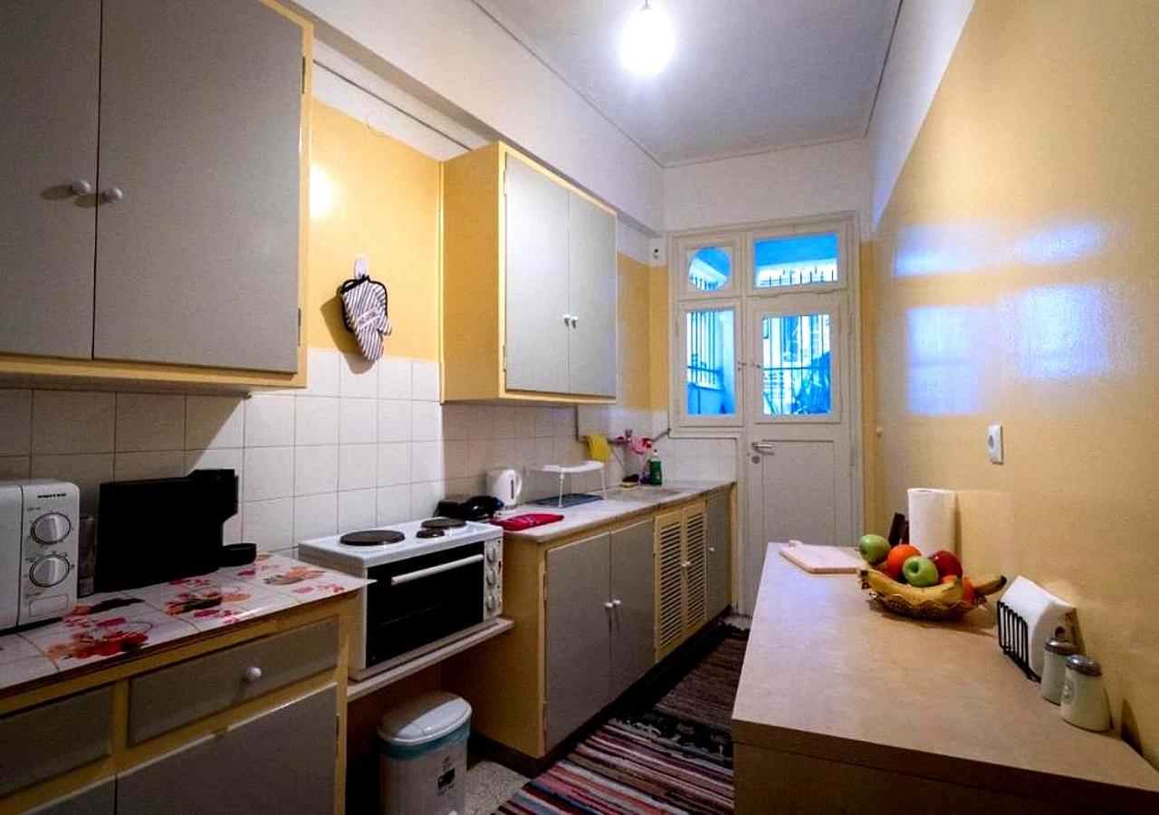 Spacious Apartment 2 minutes from Omonoia Metro