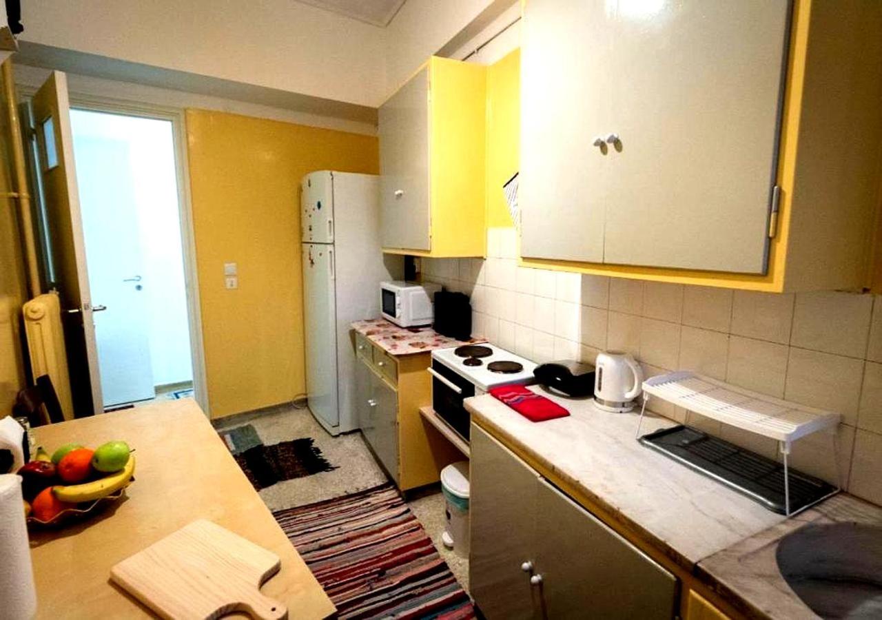 Spacious Apartment 2 minutes from Omonoia Metro