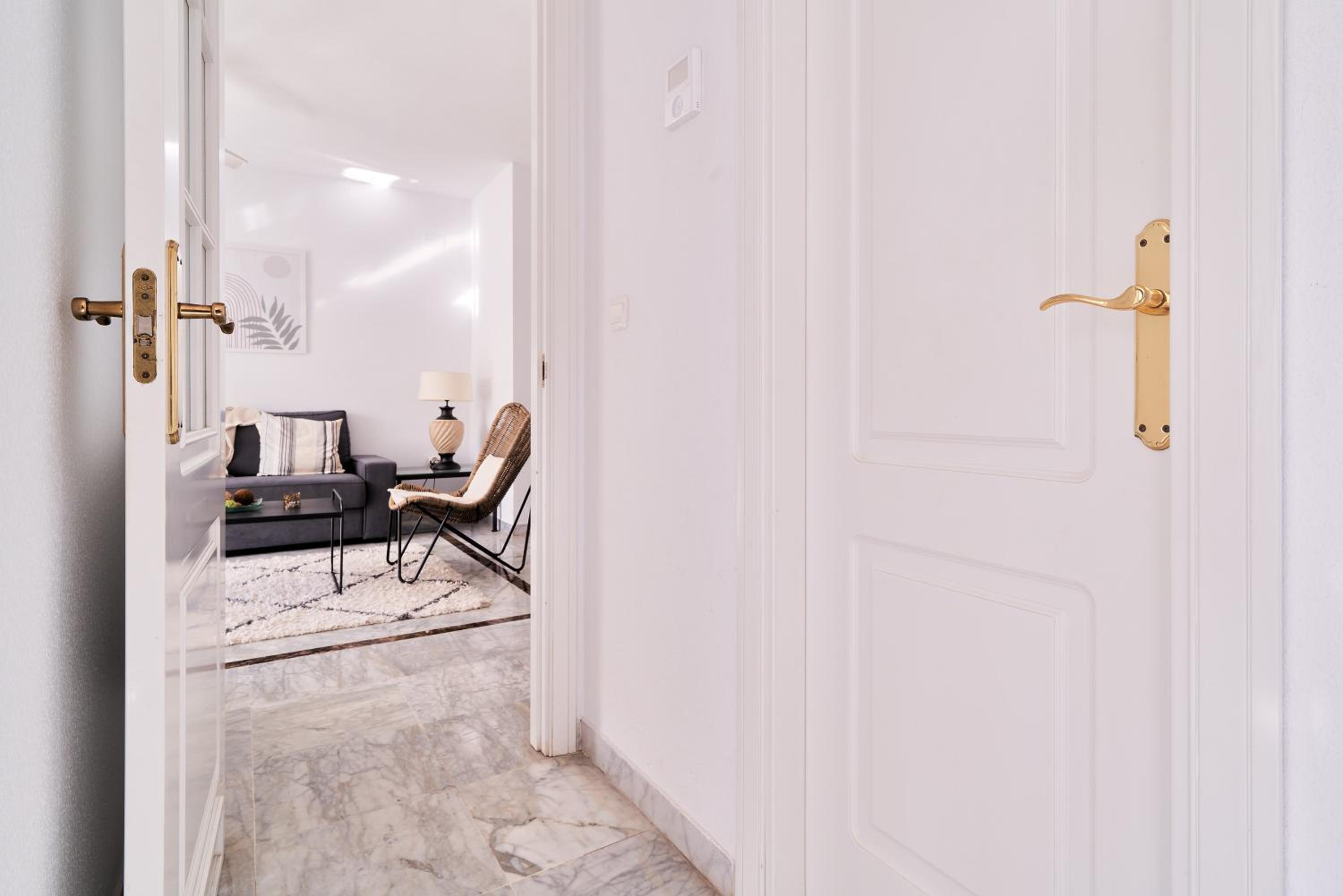 MARBELLA BANUS SUITES - Banus Rio Verde Beachside