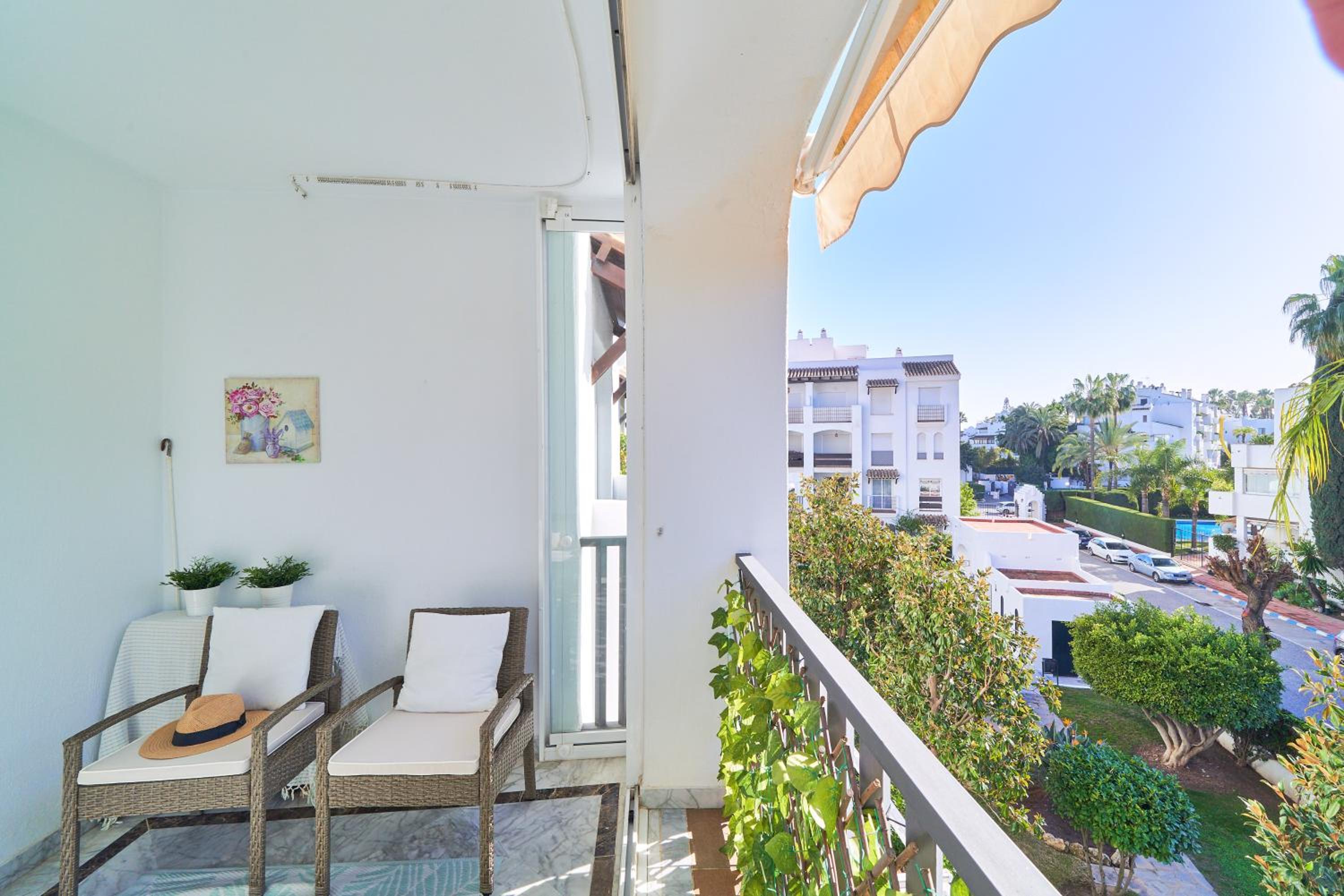 MARBELLA BANUS SUITES - Banus Rio Verde Beachside