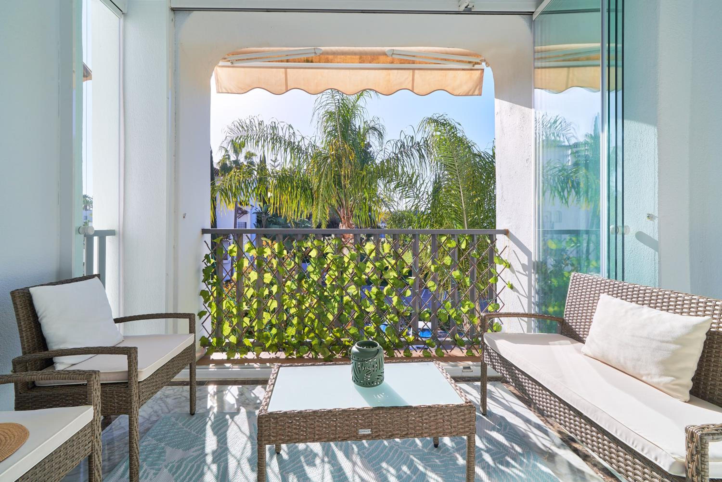 MARBELLA BANUS SUITES - Banus Rio Verde Beachside