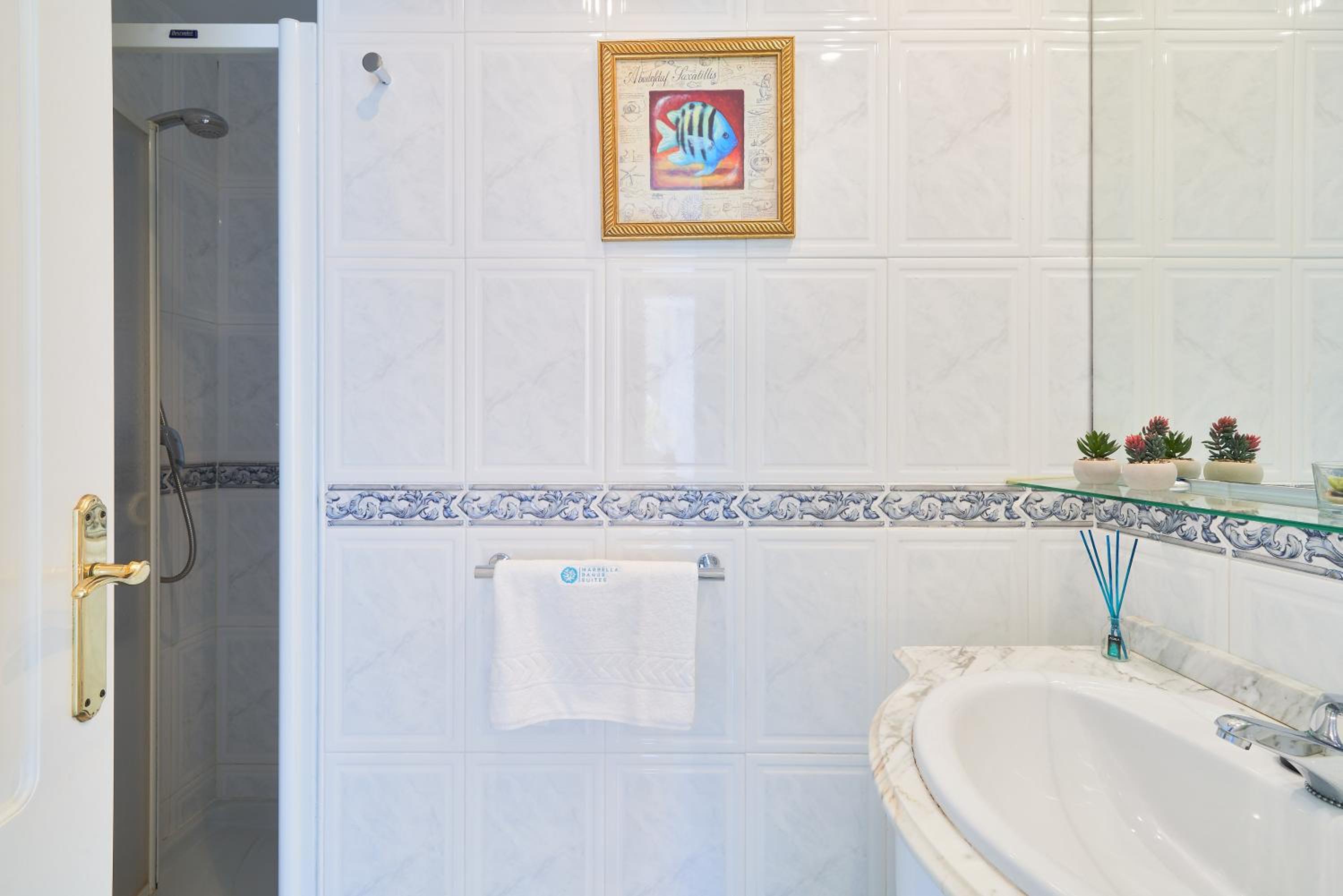 MARBELLA BANUS SUITES - Banus Rio Verde Beachside