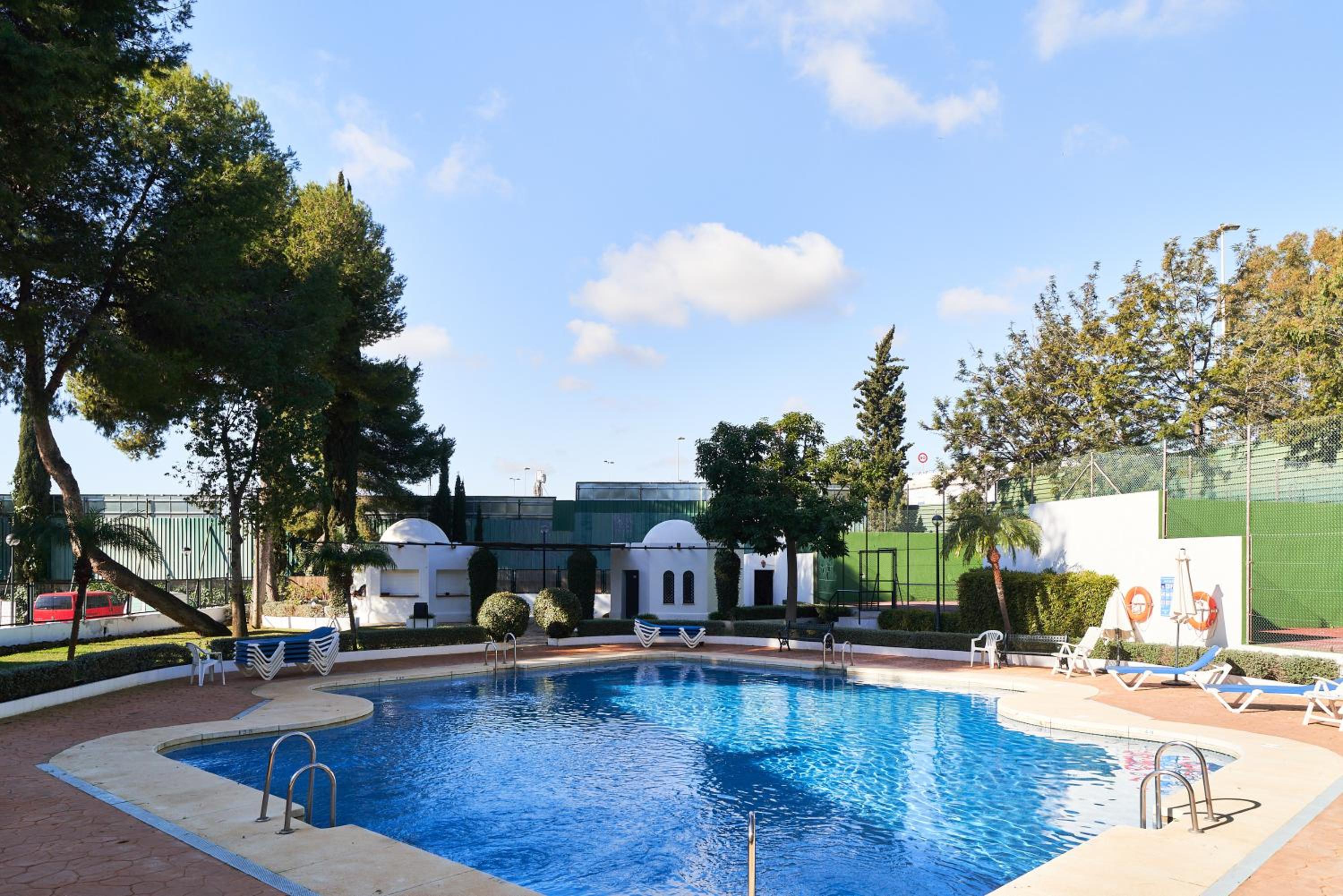 MARBELLA BANUS SUITES - Banus Rio Verde Beachside