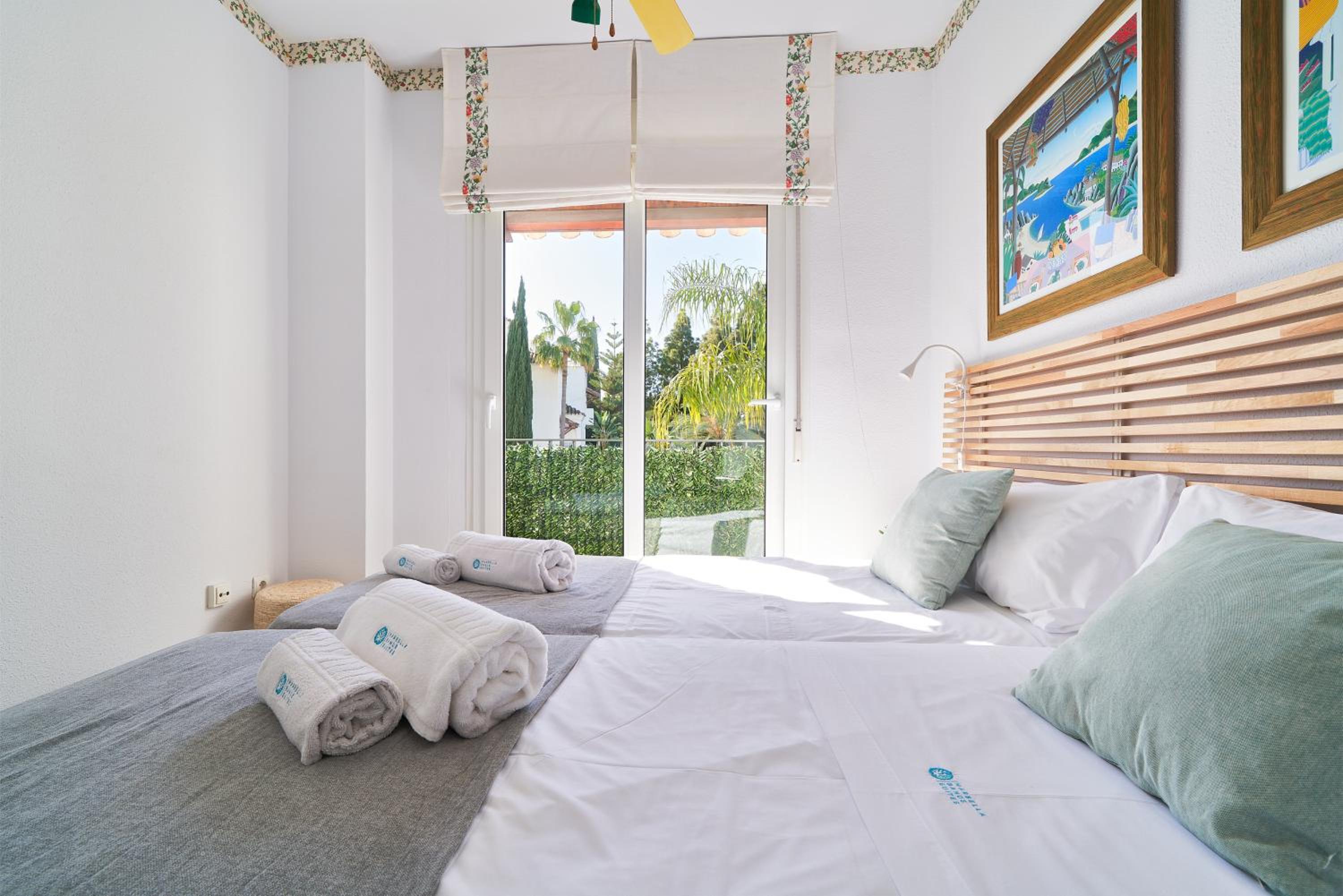 MARBELLA BANUS SUITES - Banus Rio Verde Beachside