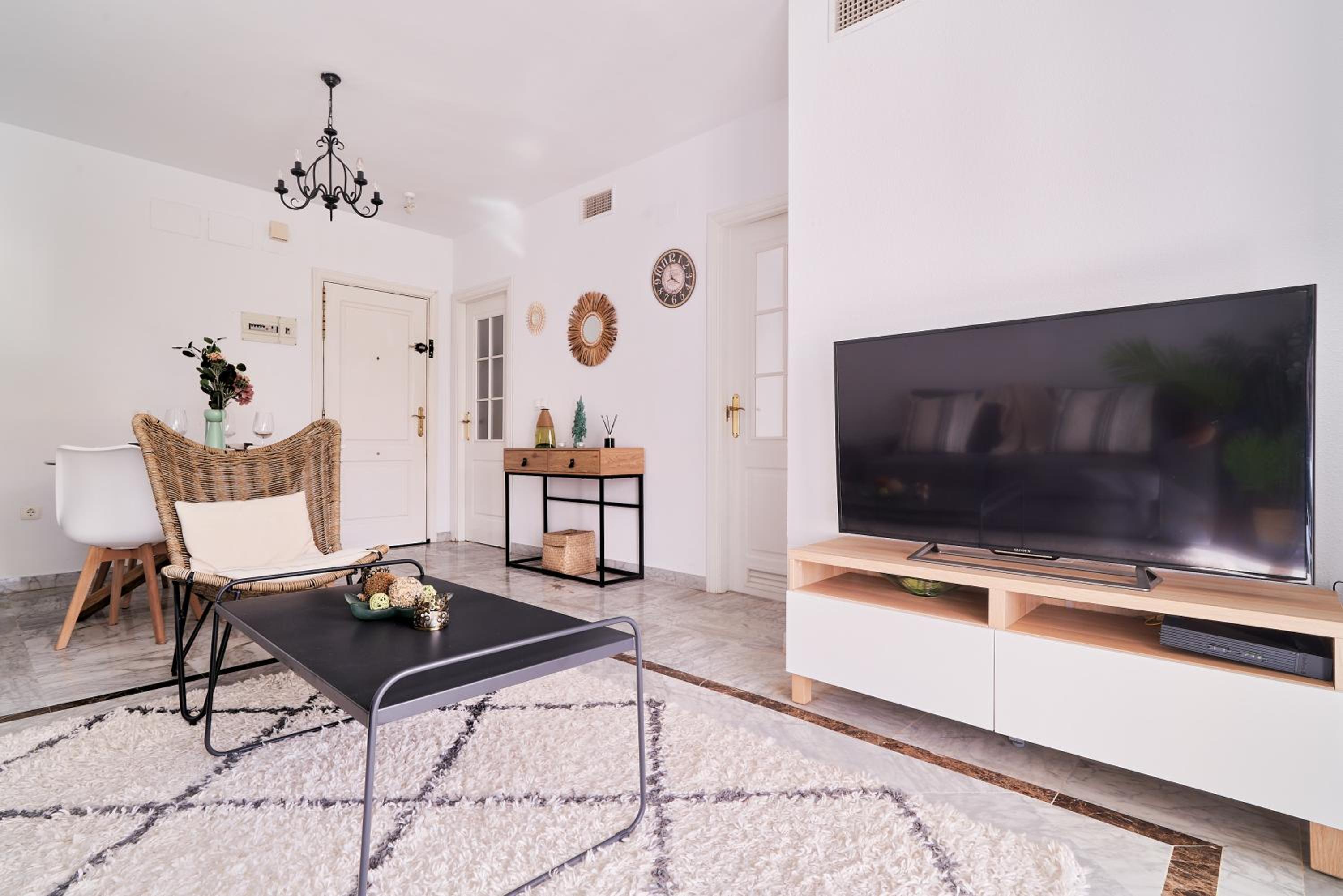 MARBELLA BANUS SUITES - Banus Rio Verde Beachside