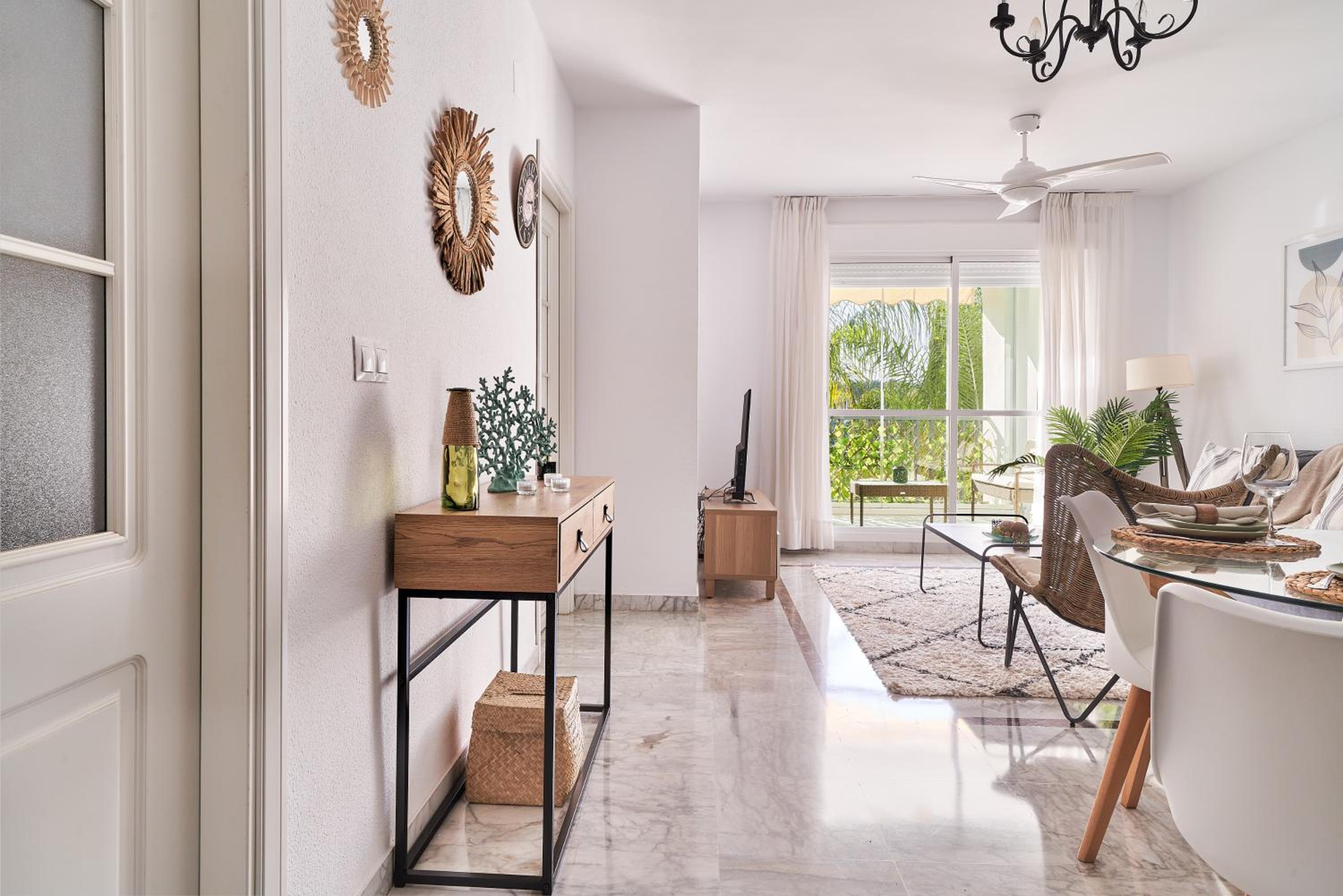 MARBELLA BANUS SUITES - Banus Rio Verde Beachside