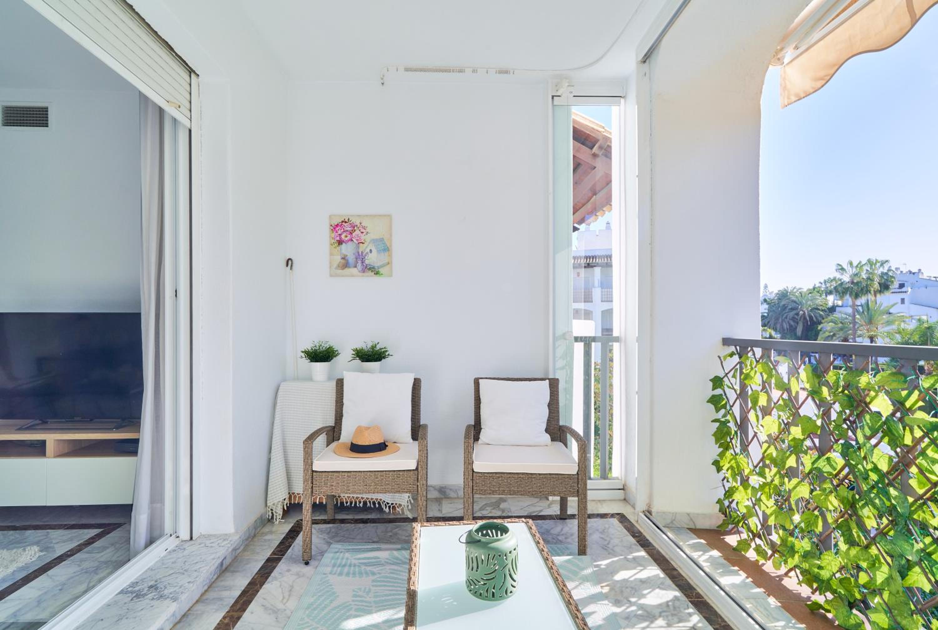 MARBELLA BANUS SUITES - Banus Rio Verde Beachside