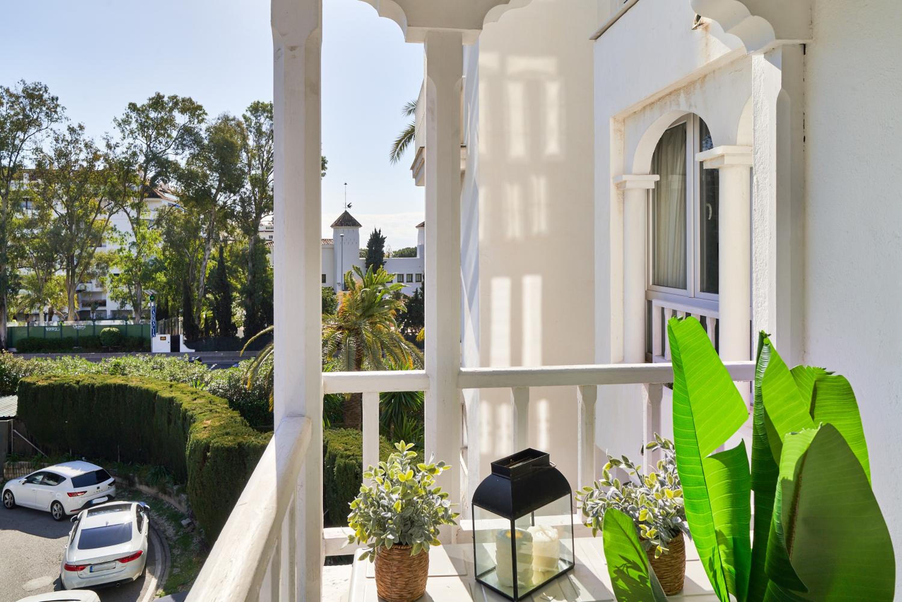 MARBELLA BANUS SUITES - Banus, modern, bright and balcony