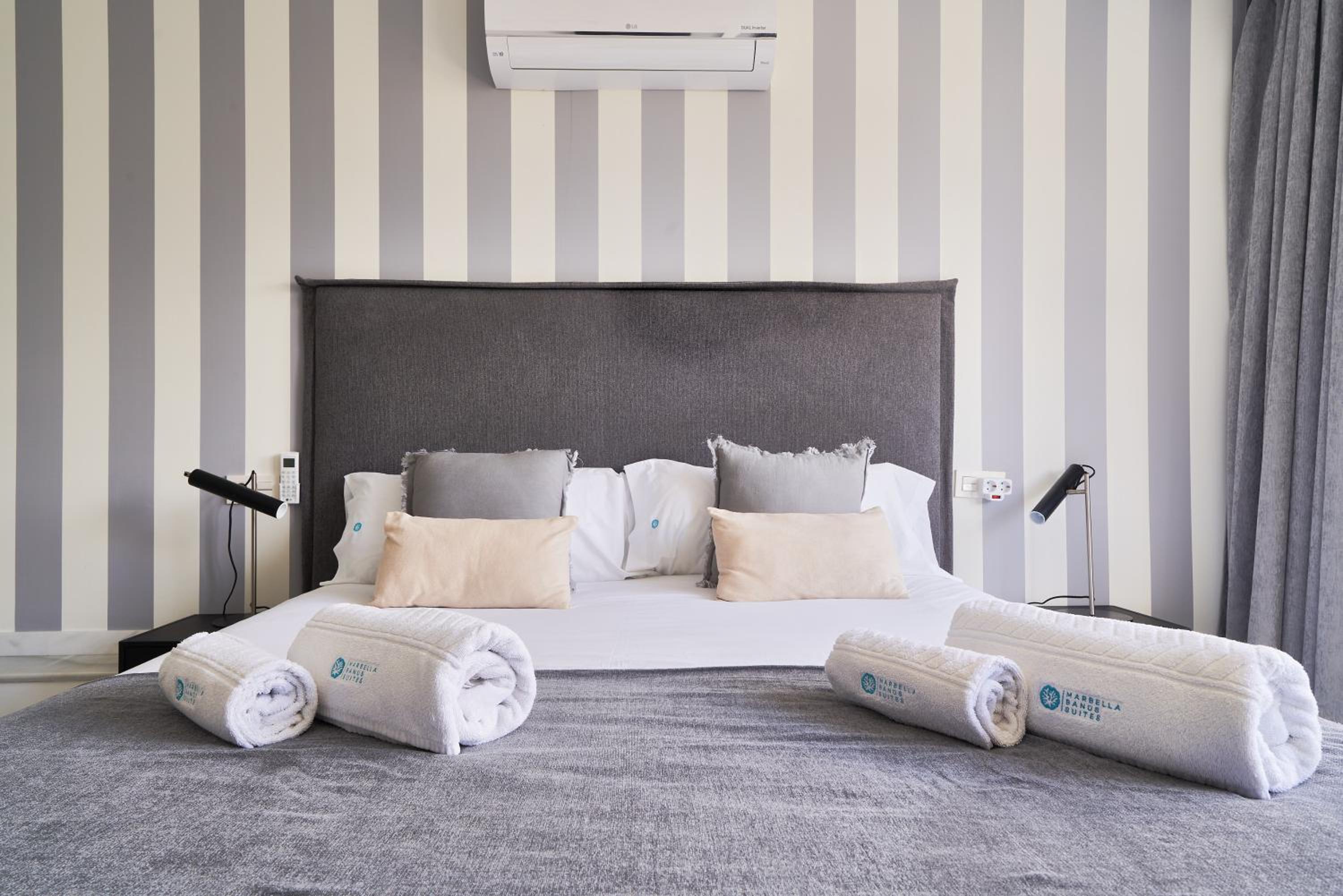 MARBELLA BANUS SUITES - Banus, modern, bright and balcony