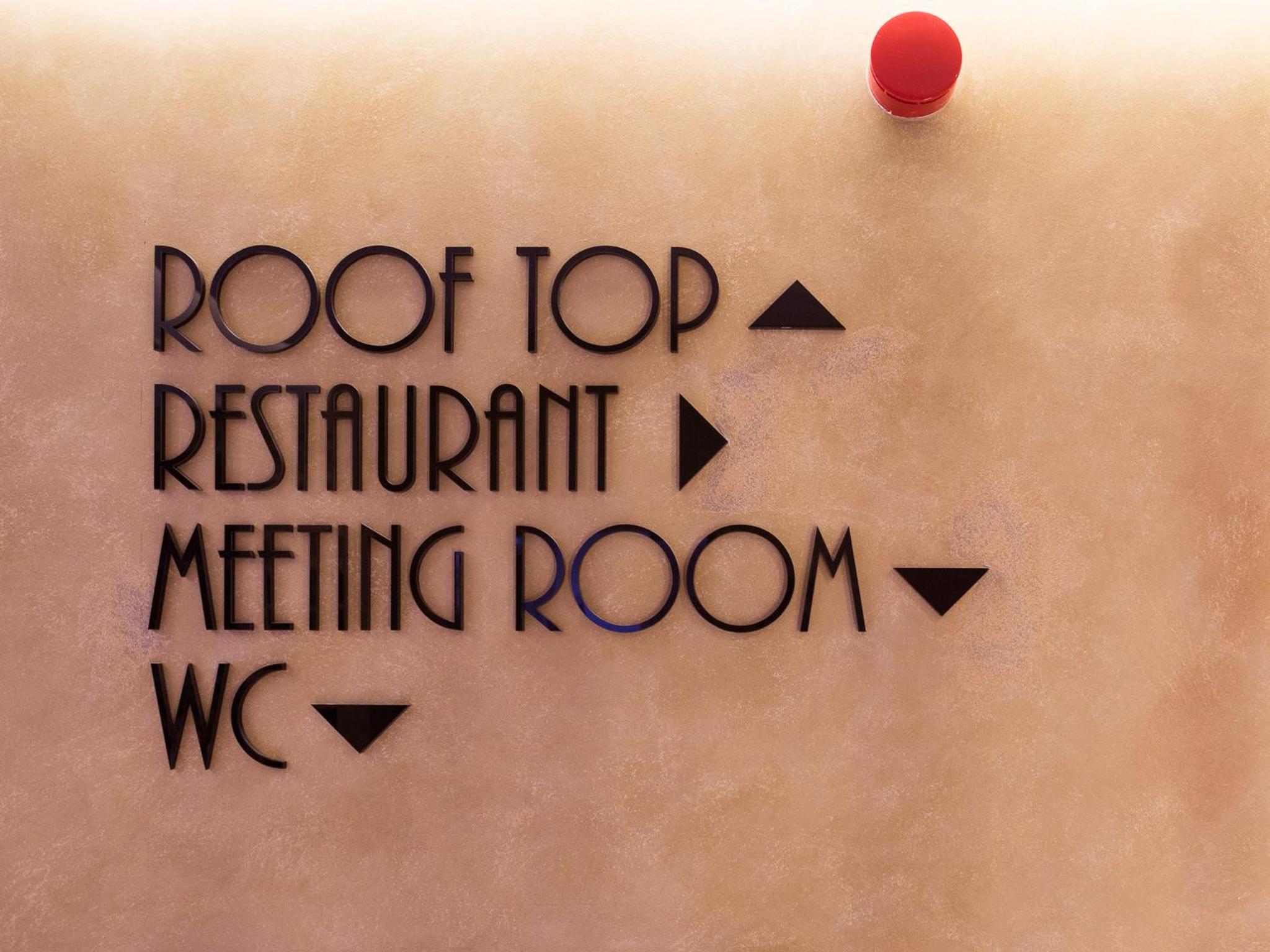 Maroon Otel Pera - Image 21