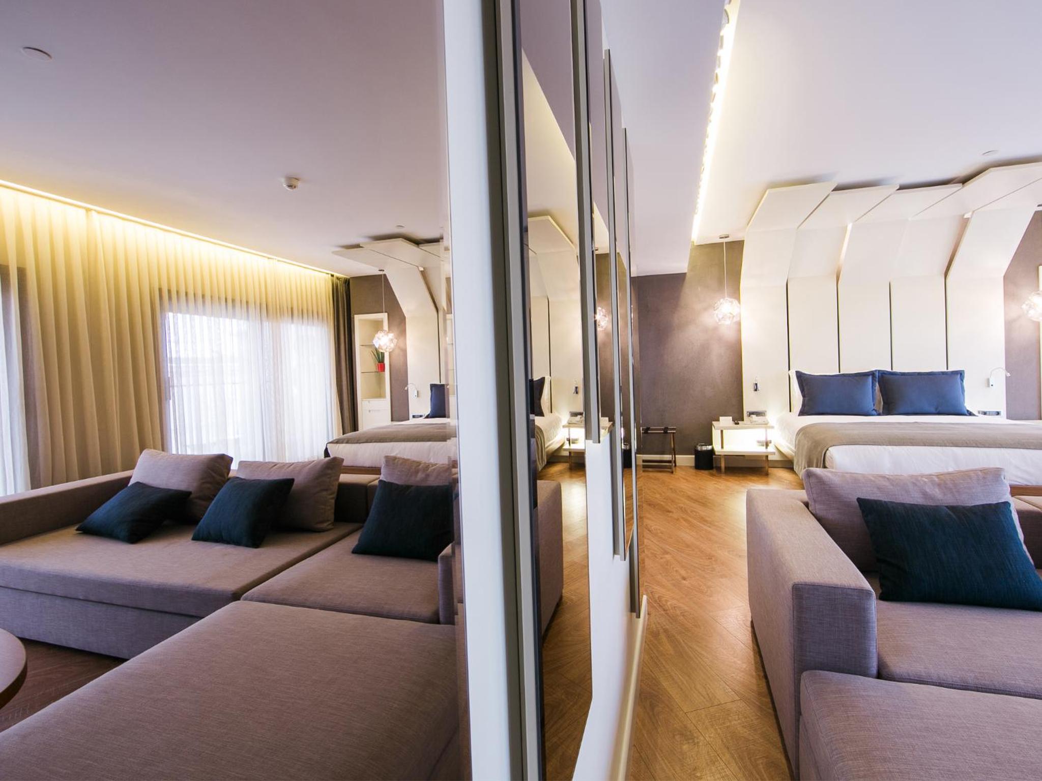 Maroon Otel Pera - Image 121