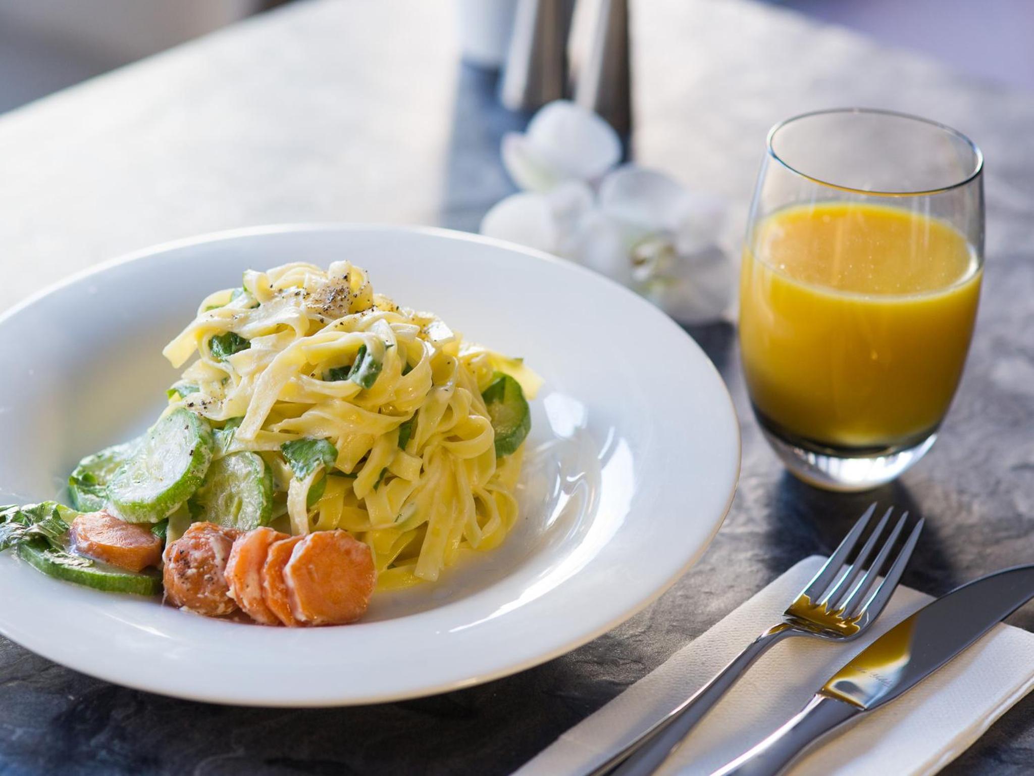 Maroon Otel Pera - Image 131