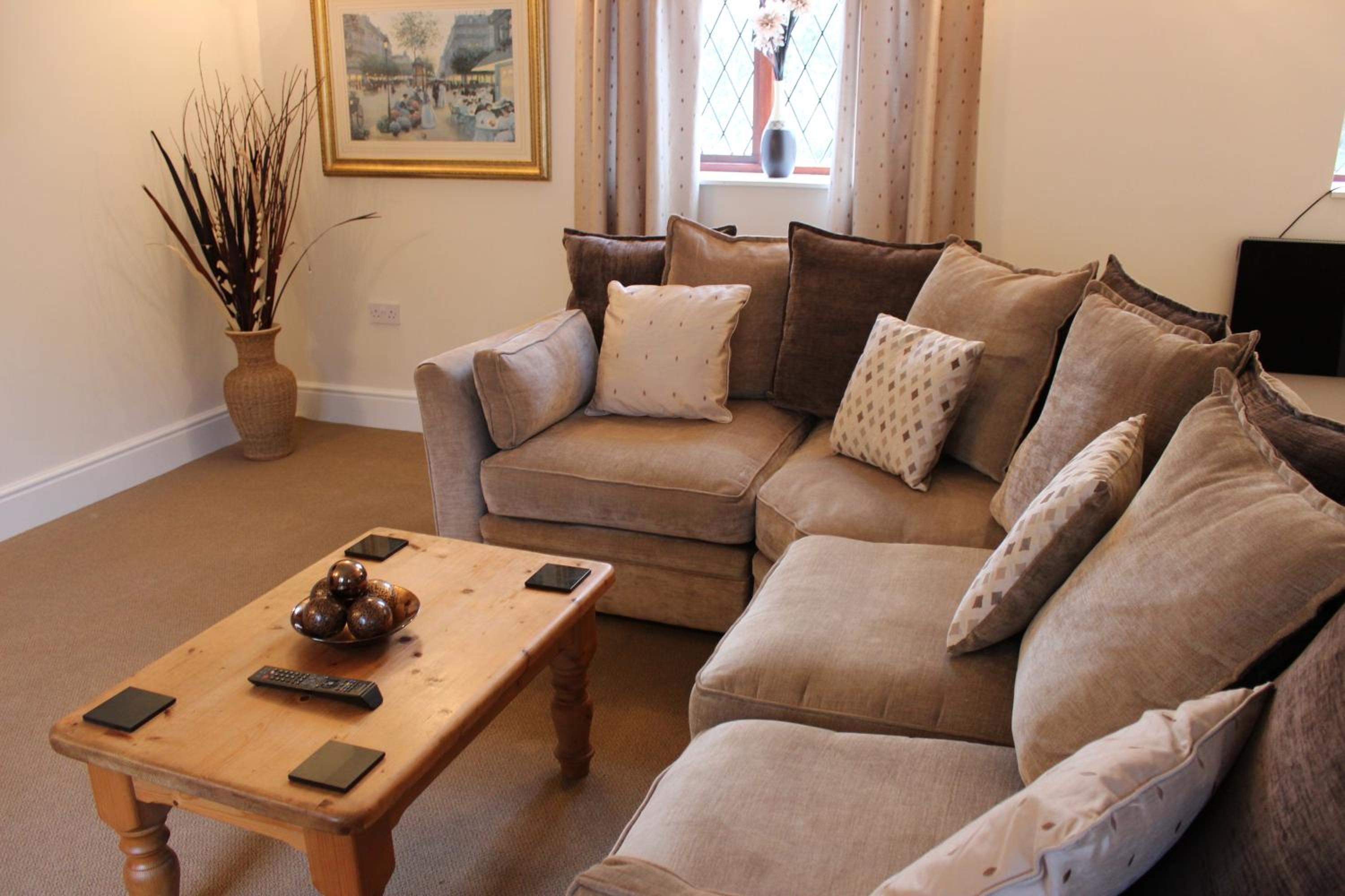 Bridge Farm Hotel