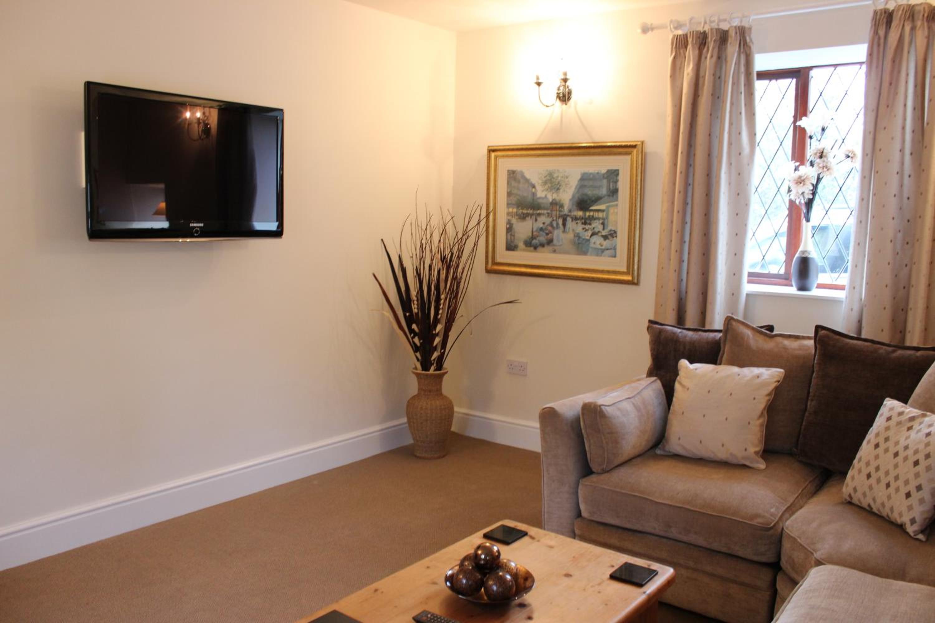Bridge Farm Hotel