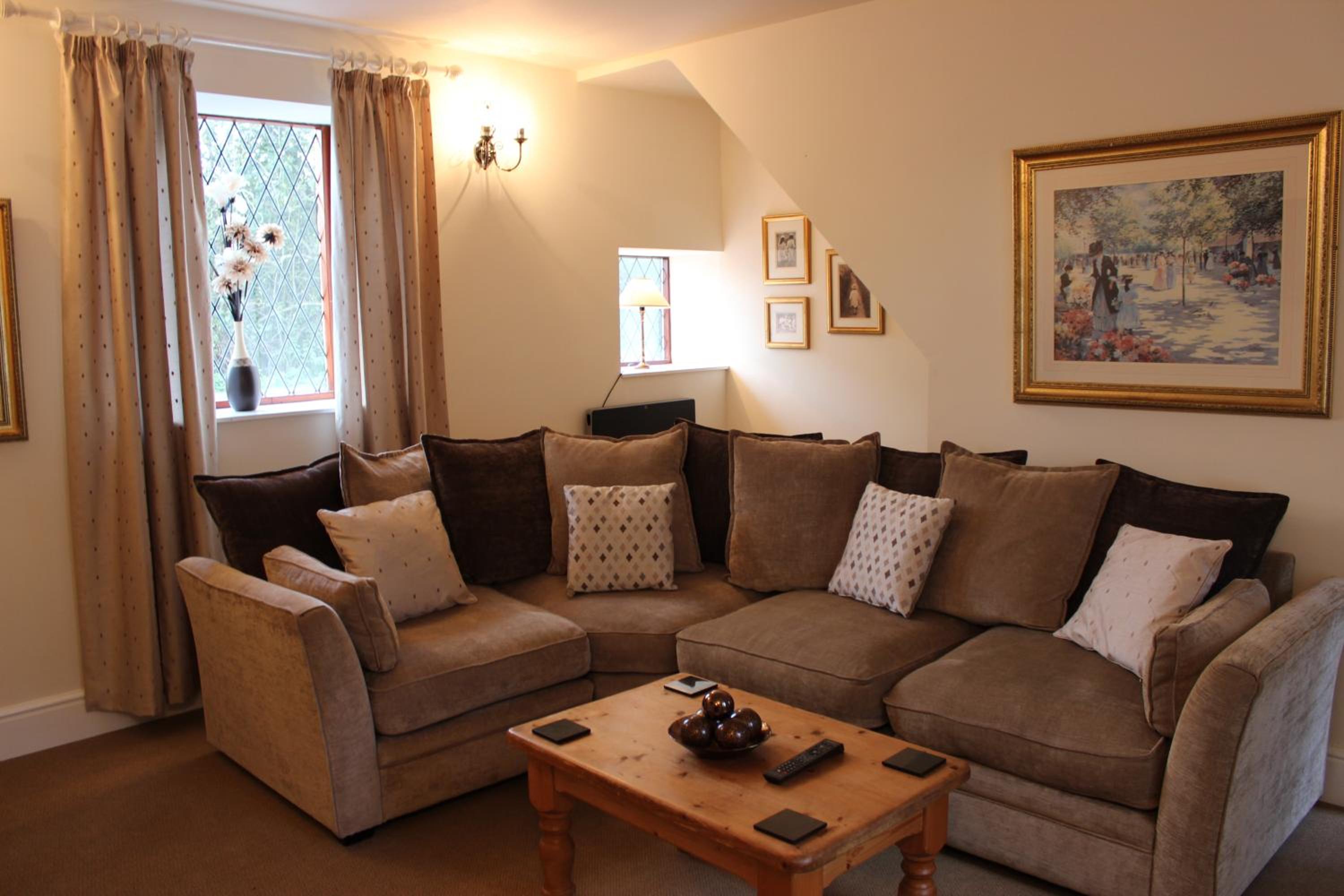 Bridge Farm Hotel