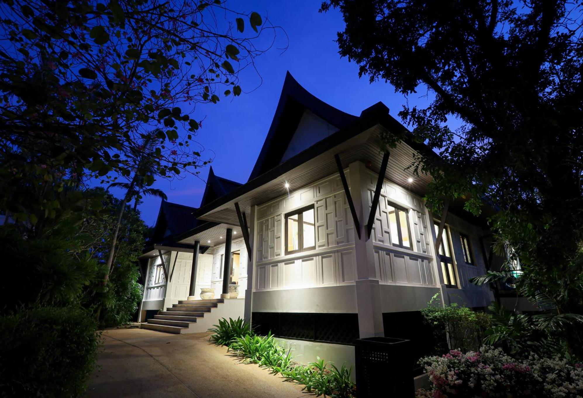 Katamanda villa Eden Large Villa near Kata Beach