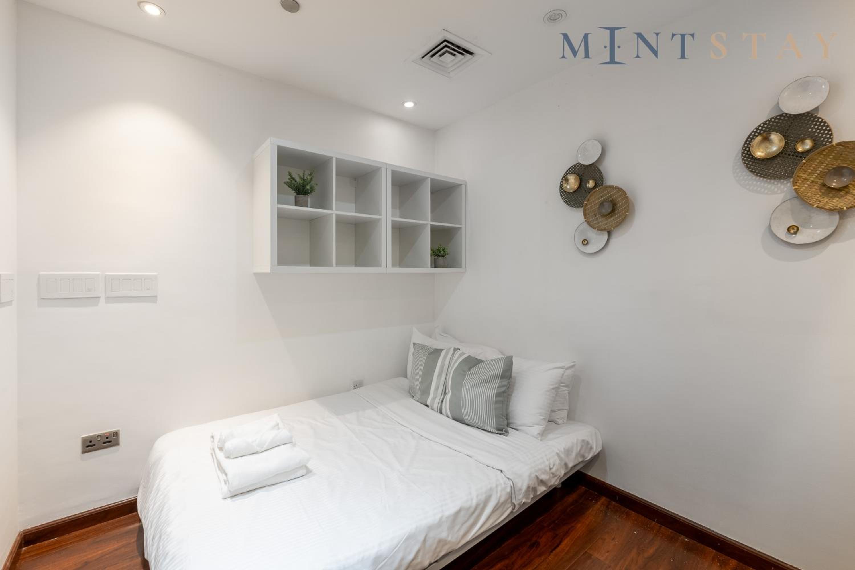 Tiara Beach Residences, Palm Jumeirah Dubai - Mint Stay