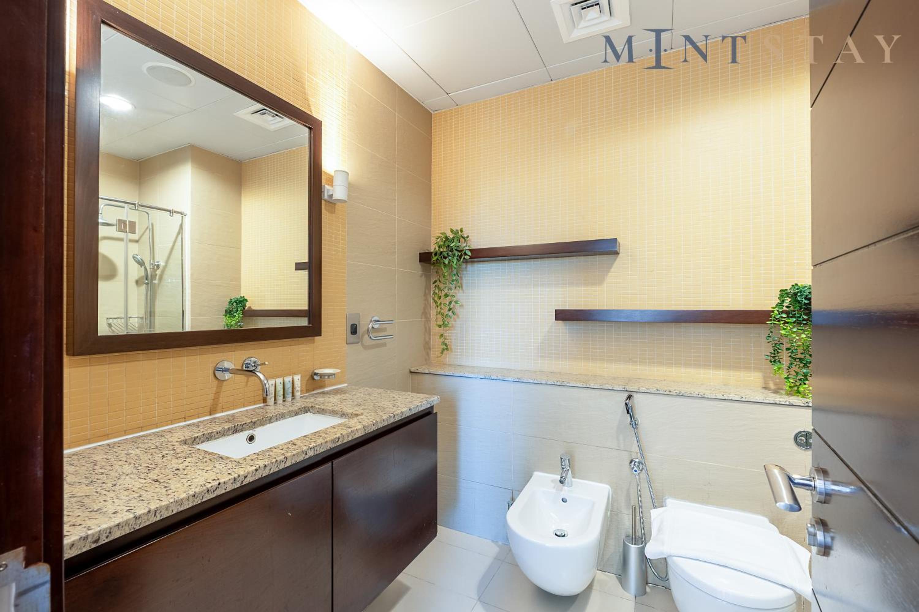 Tiara Beach Residences, Palm Jumeirah Dubai - Mint Stay