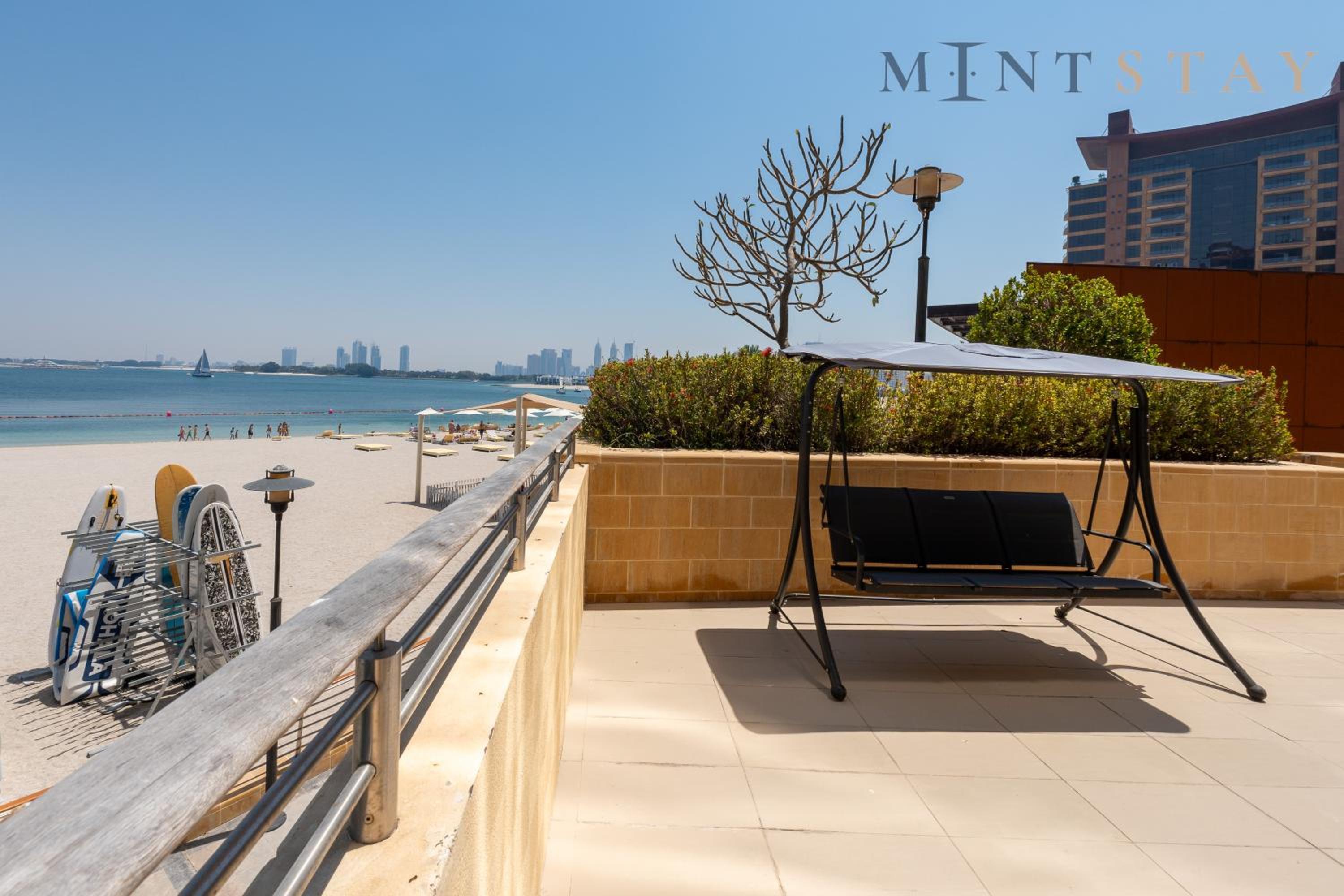 Tiara Beach Residences, Palm Jumeirah Dubai - Mint Stay