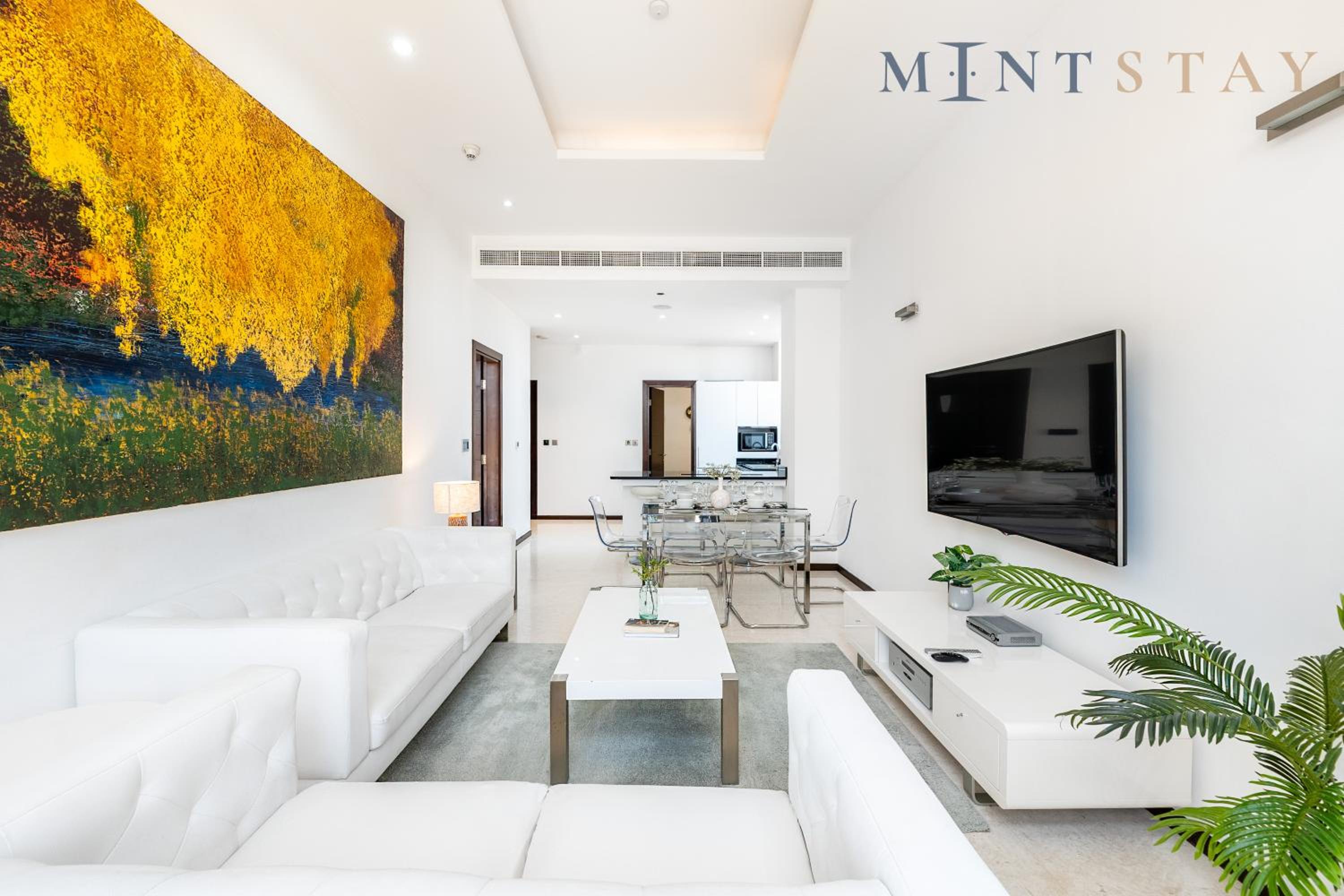 Tiara Beach Residences, Palm Jumeirah Dubai - Mint Stay