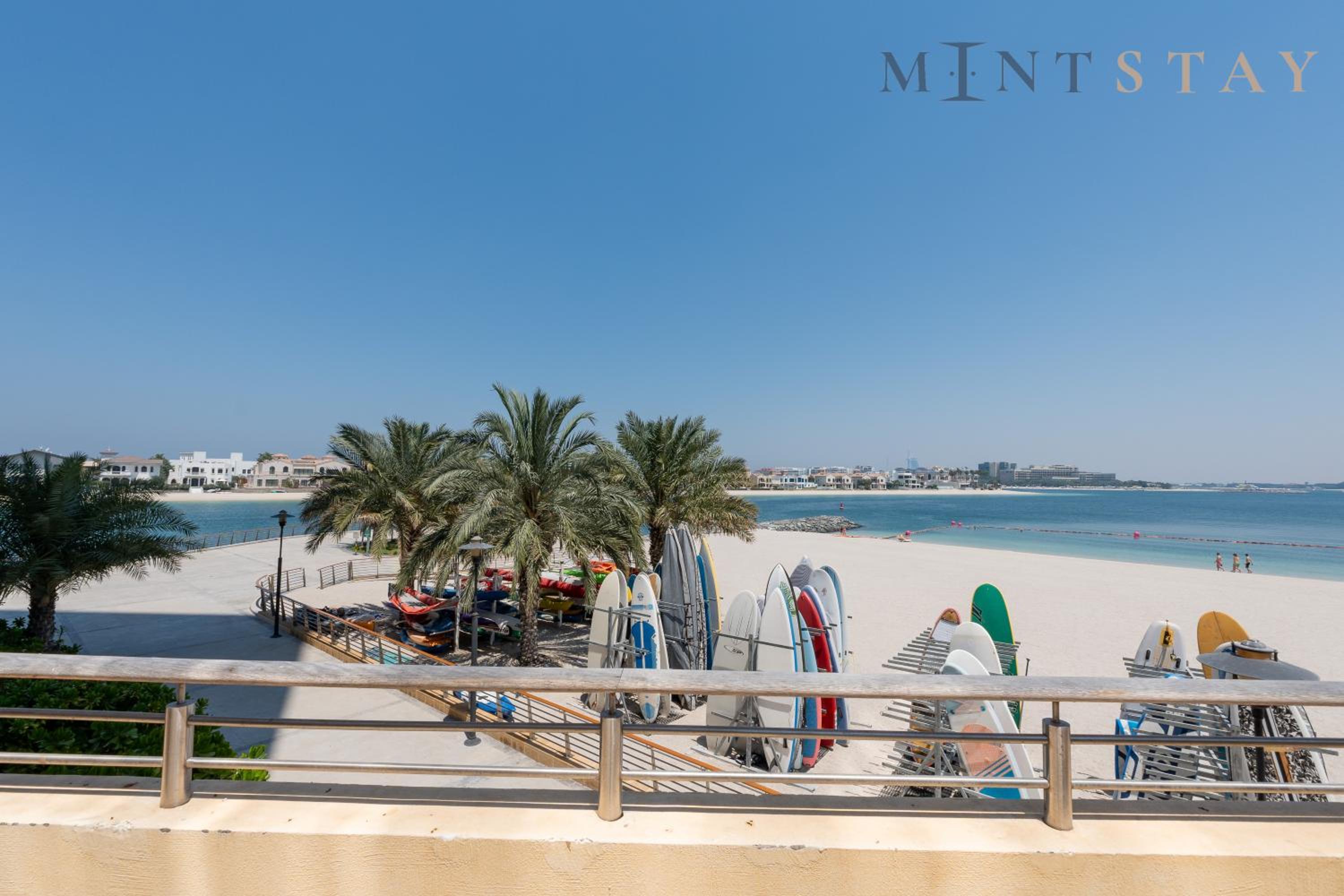 Tiara Beach Residences, Palm Jumeirah Dubai - Mint Stay