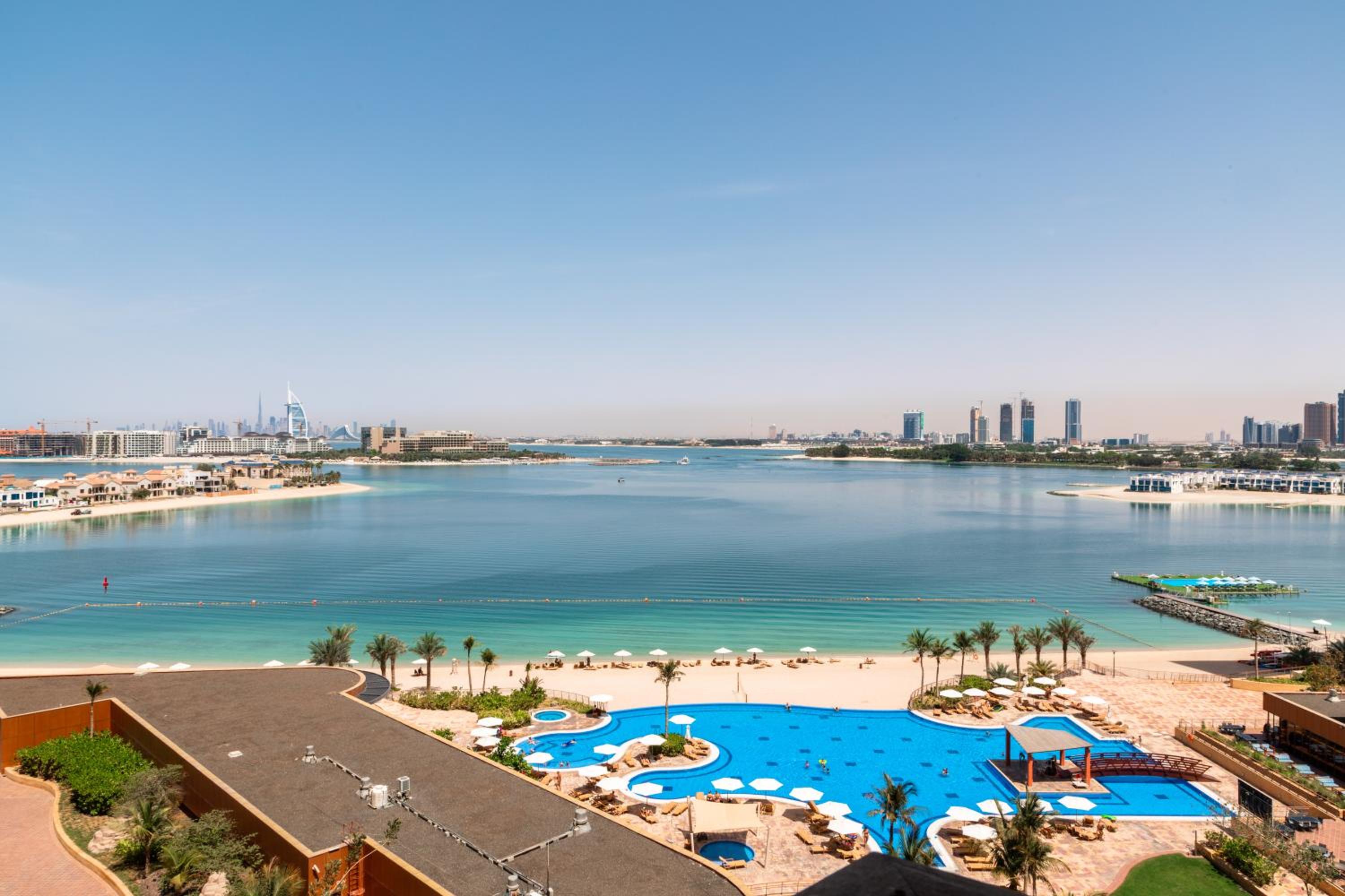 Tiara Beach Residences, Palm Jumeirah Dubai - Mint Stay
