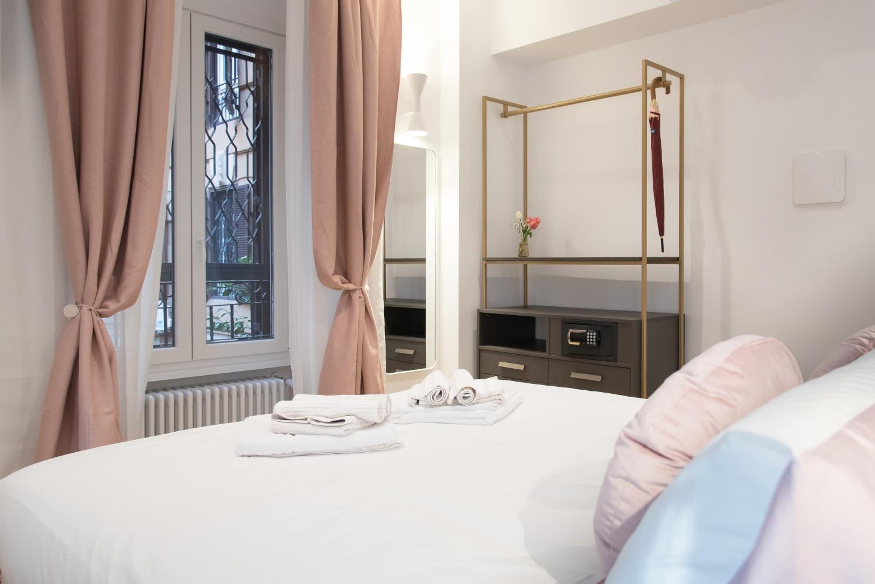 Colosseum suites by Glen