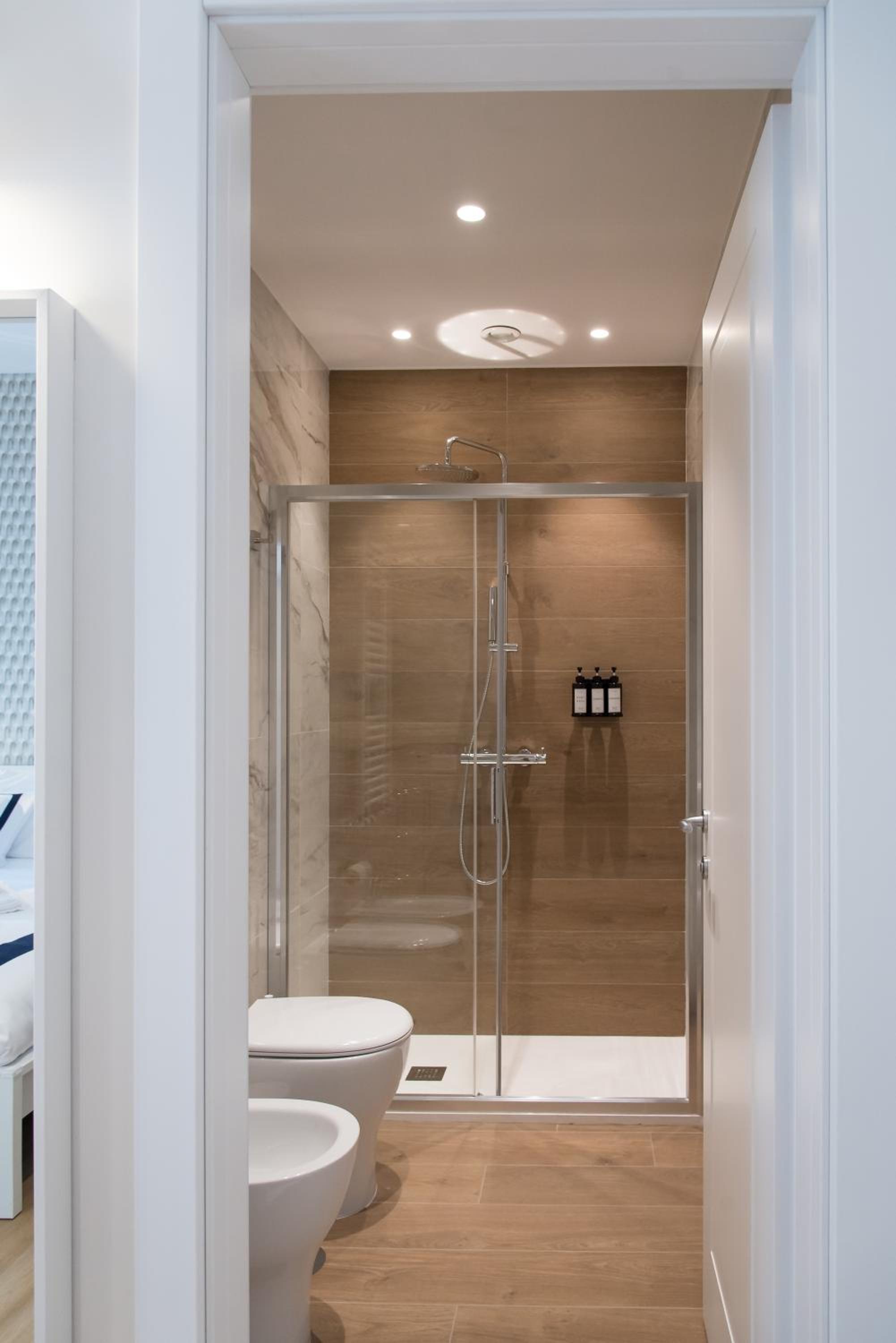 Colosseum suites by Glen