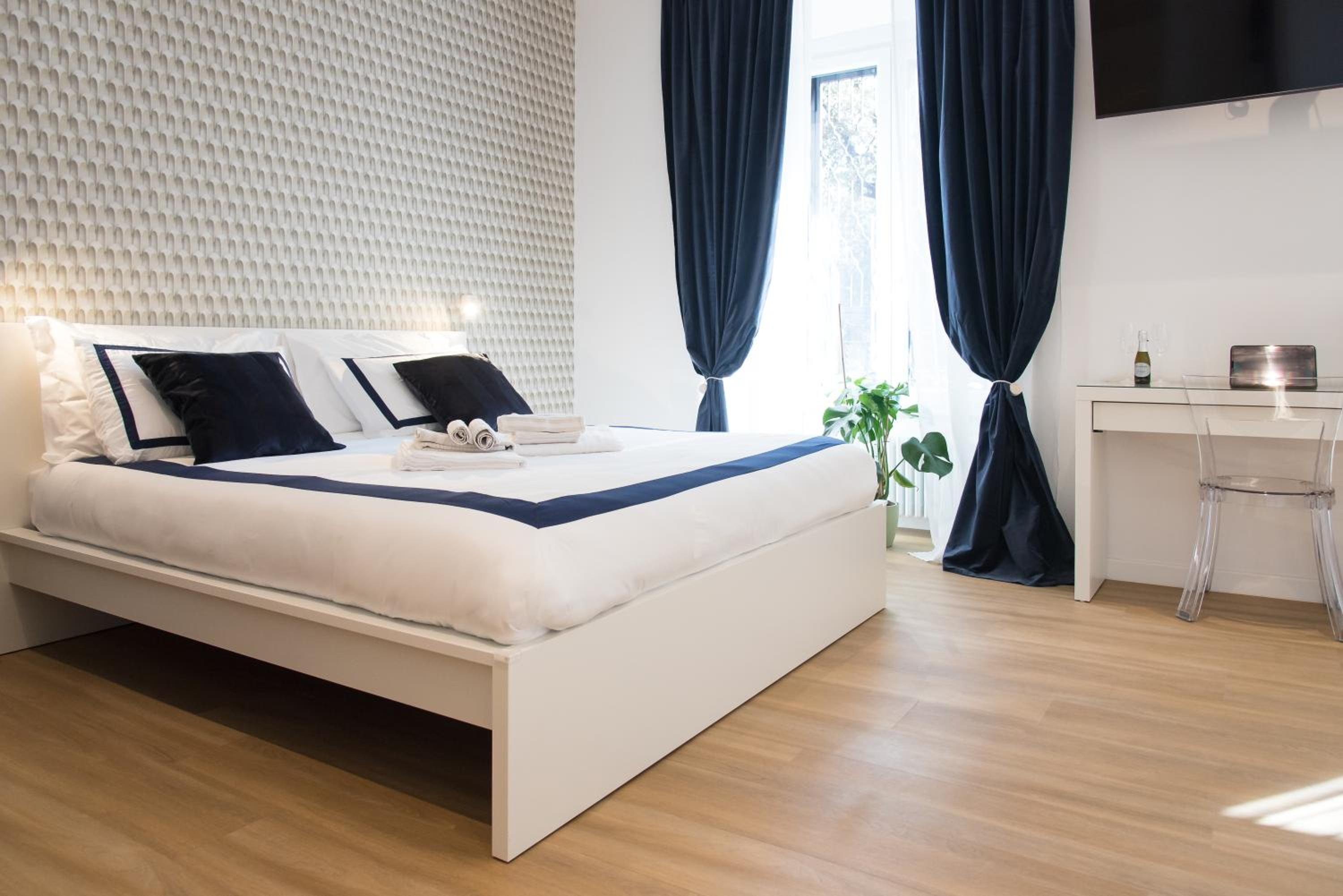 Colosseum suites by Glen